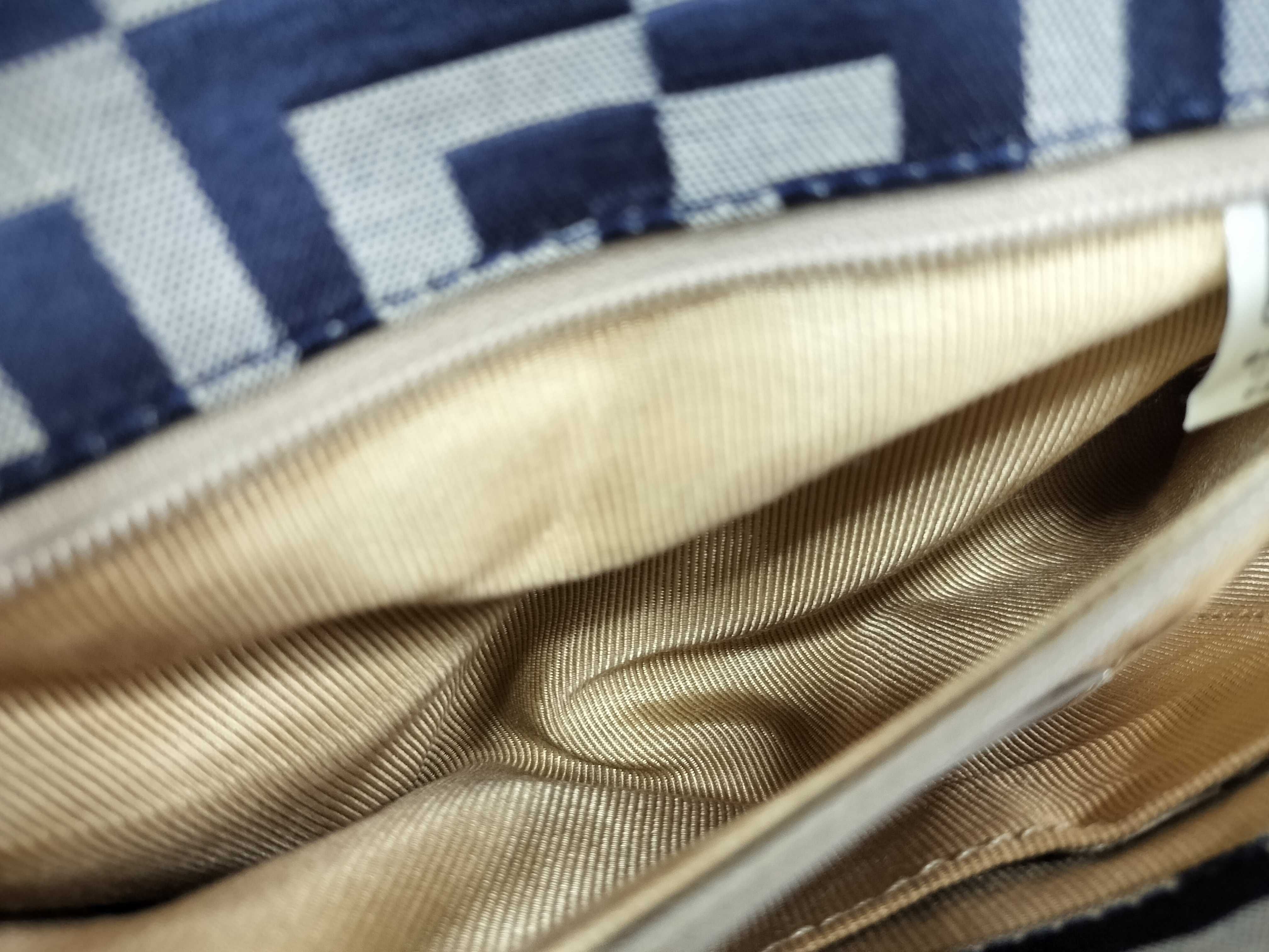 4G Logo Canvas x Leather Handbag Shoulder Bag — view 11