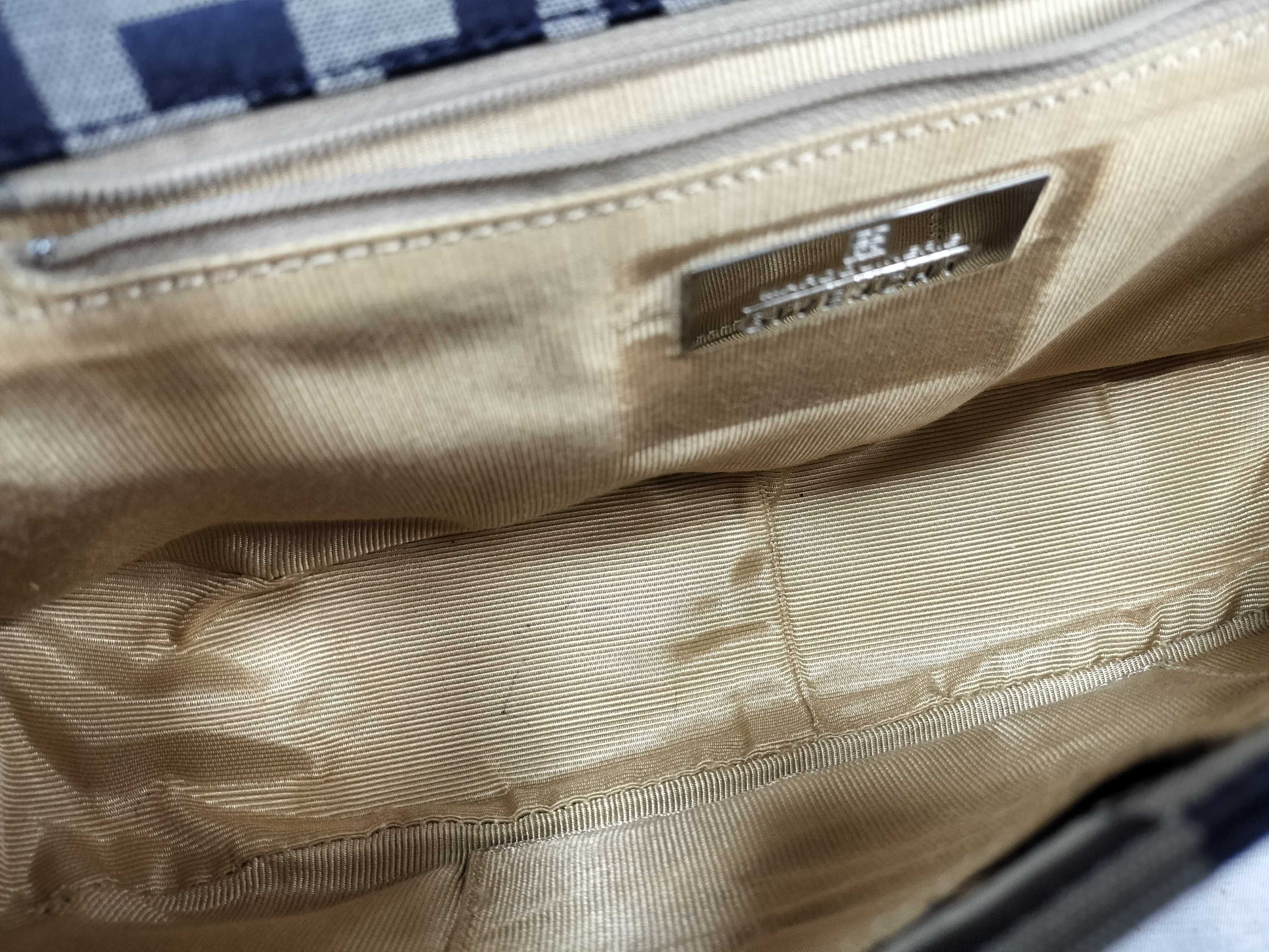 4G Logo Canvas x Leather Handbag Shoulder Bag — view 10