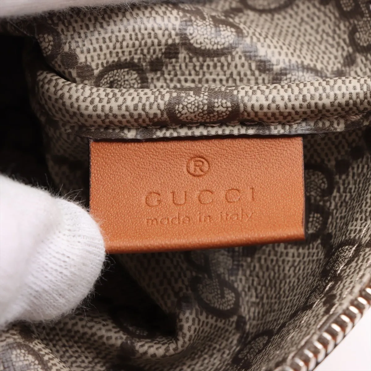 logo print canvas x leather clutch bag beige x brown 777165 — view 7