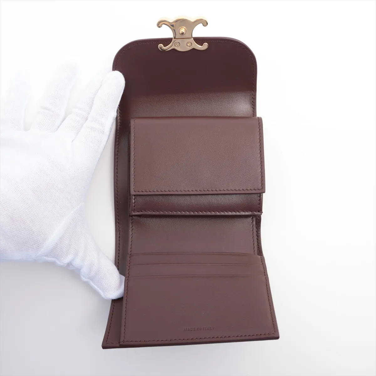 Triomphe Small Flap Wallet Leather Compact Wallet Brown — view 4