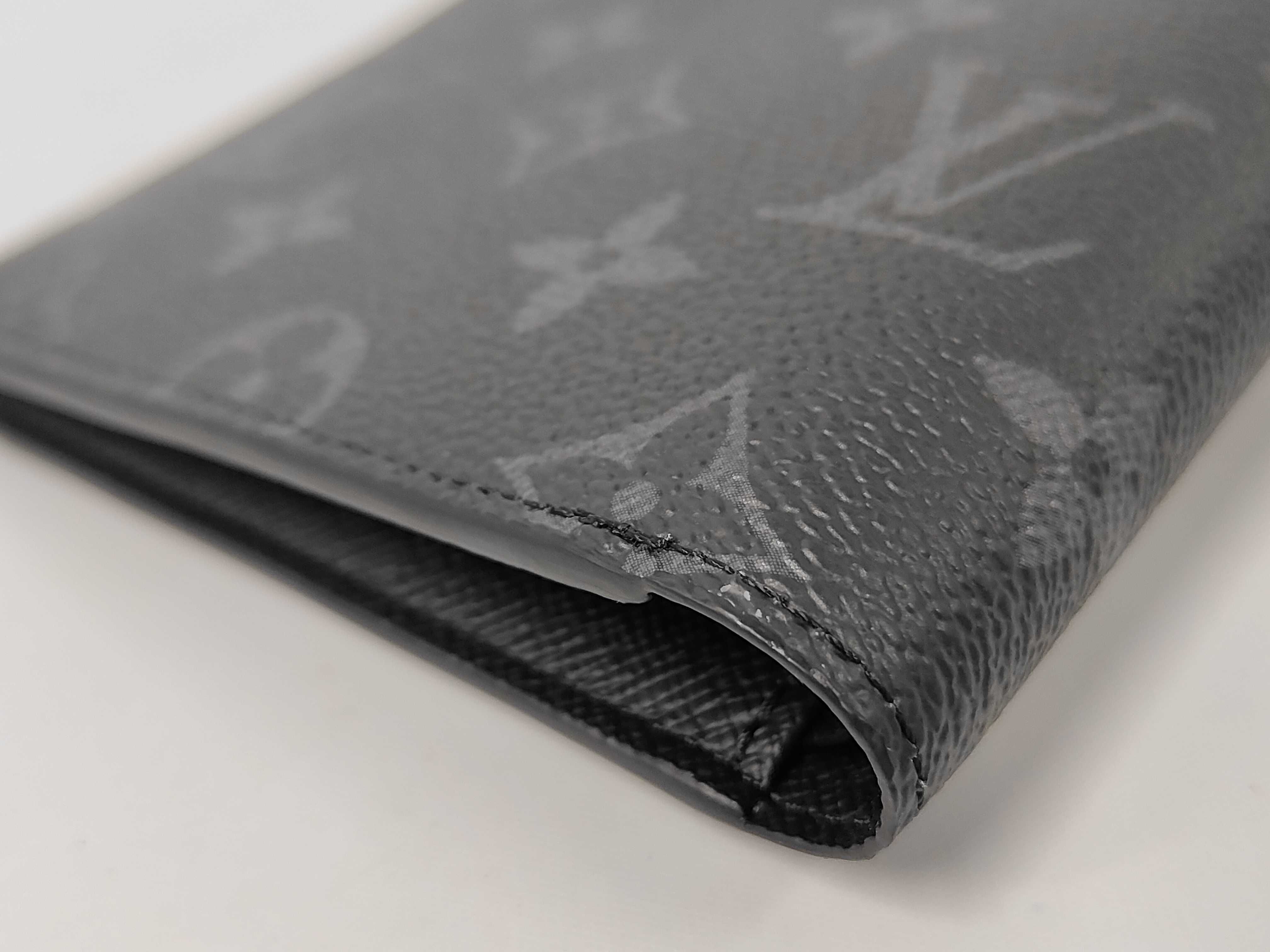 Portefeuille Multiple M61695 Monogram Eclipse Wallet (Billfold) - NFC not working. — view 3