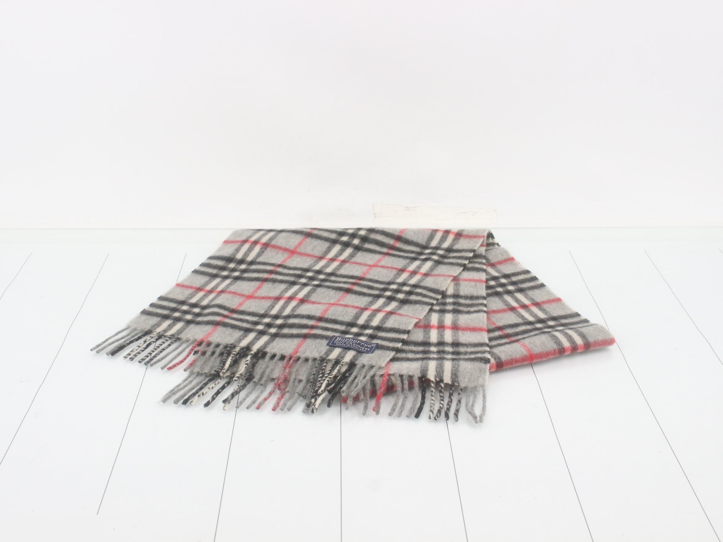 Other lines: Small items, accessories, and scarves — view 2