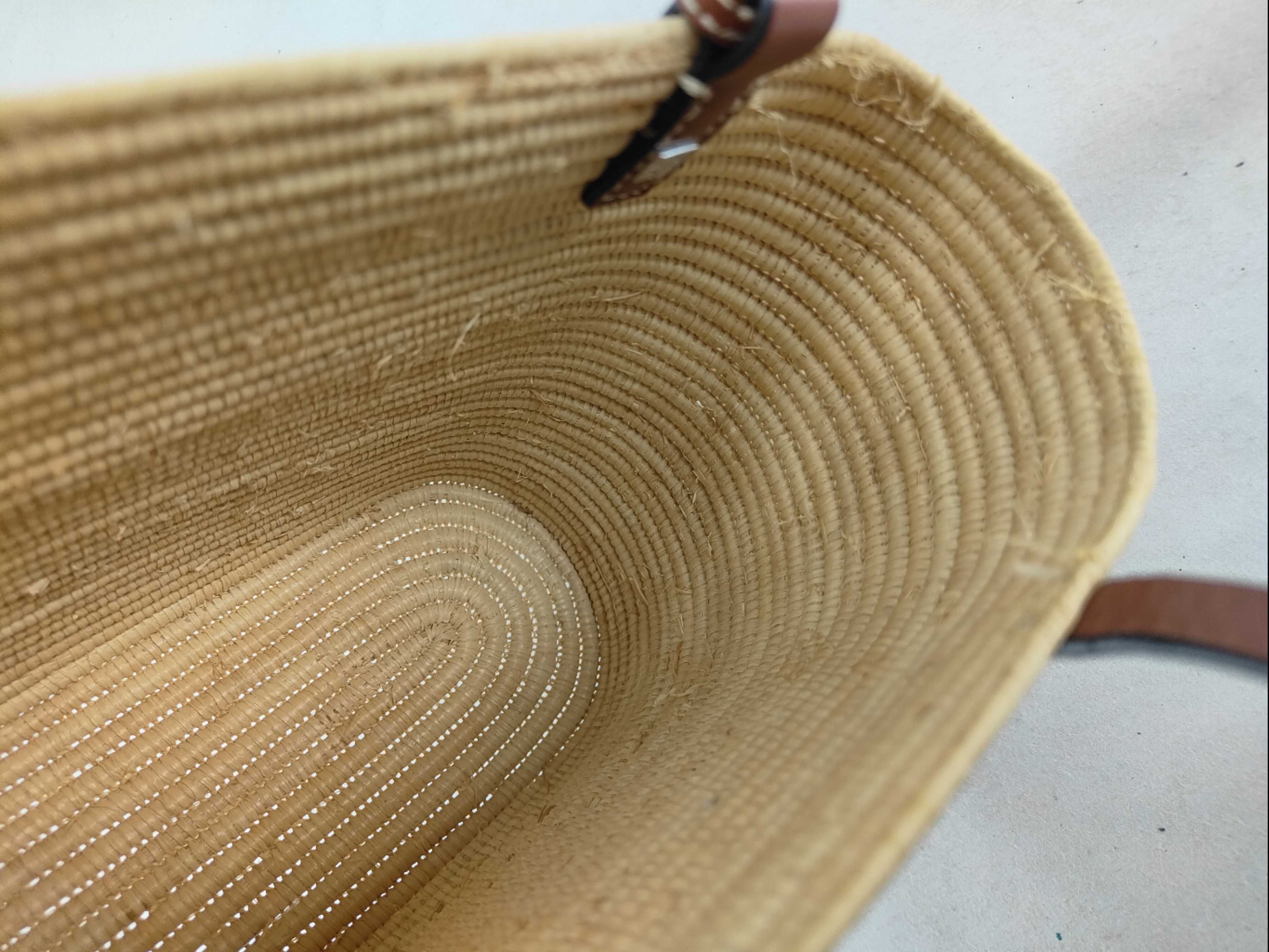 Square Basket Small Raffia x Leather Straw Bag Beige x White Tote Bag — view 12