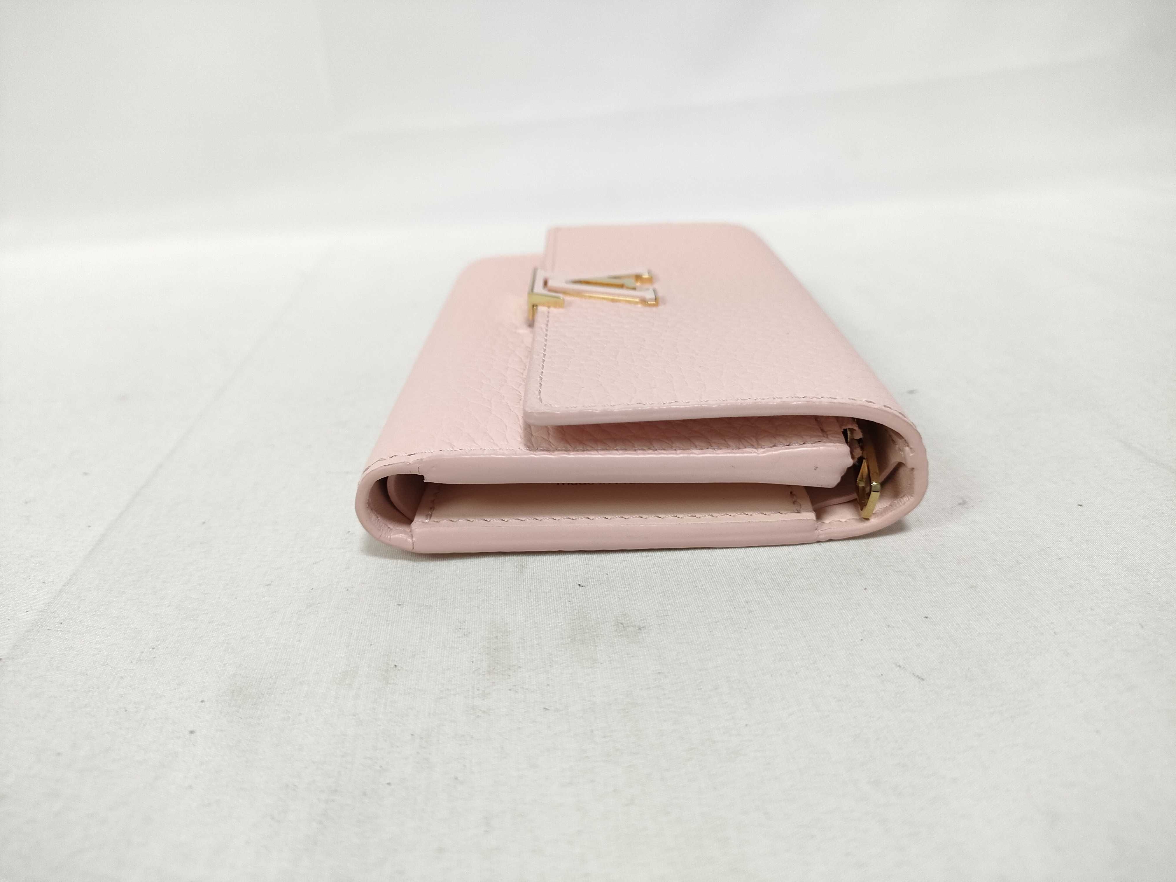 LV wallet — view 5