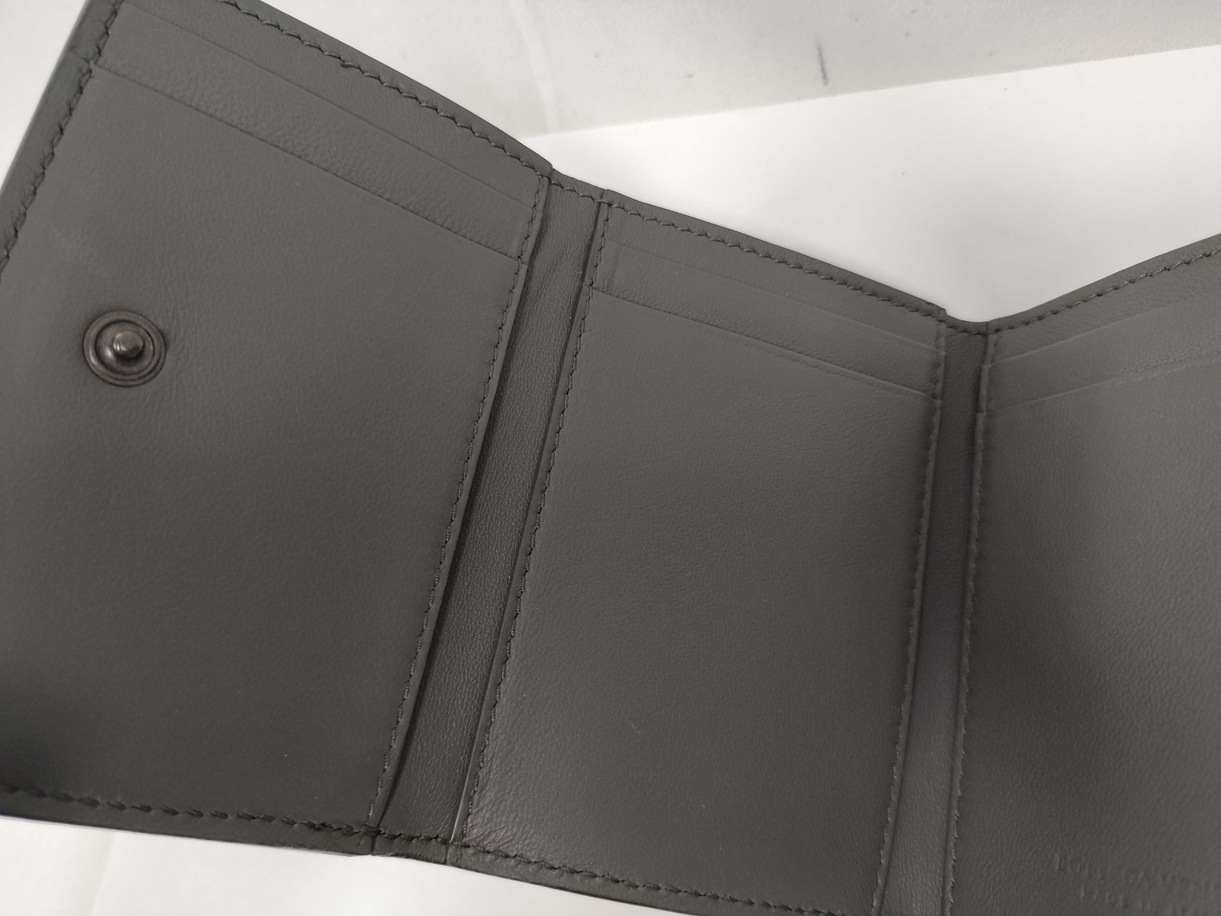Intrecciato Tri-fold Wallet 515385 — view 10
