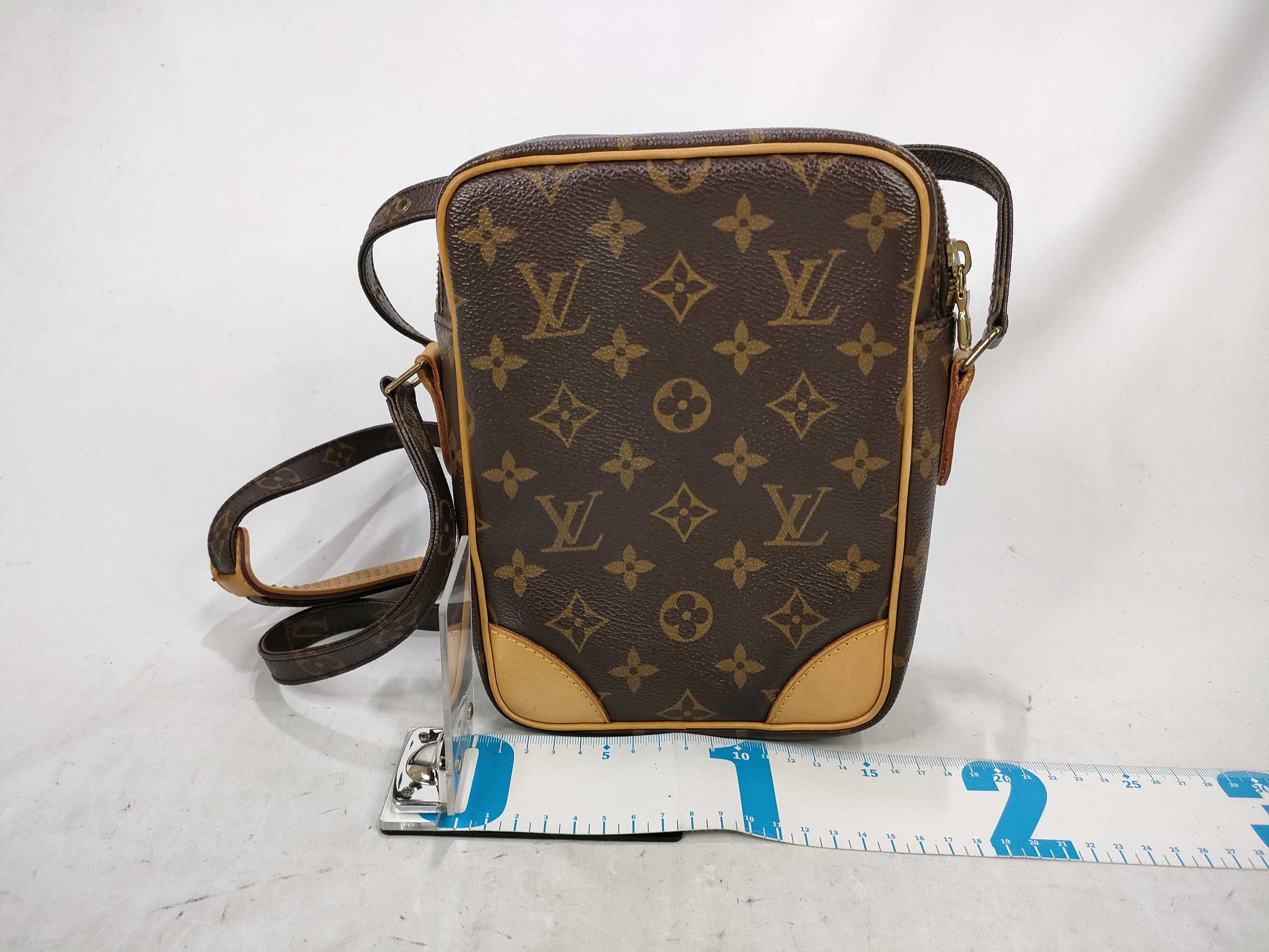 Monogram Amazon M45236 TH1004 Shoulder Bag — view 2