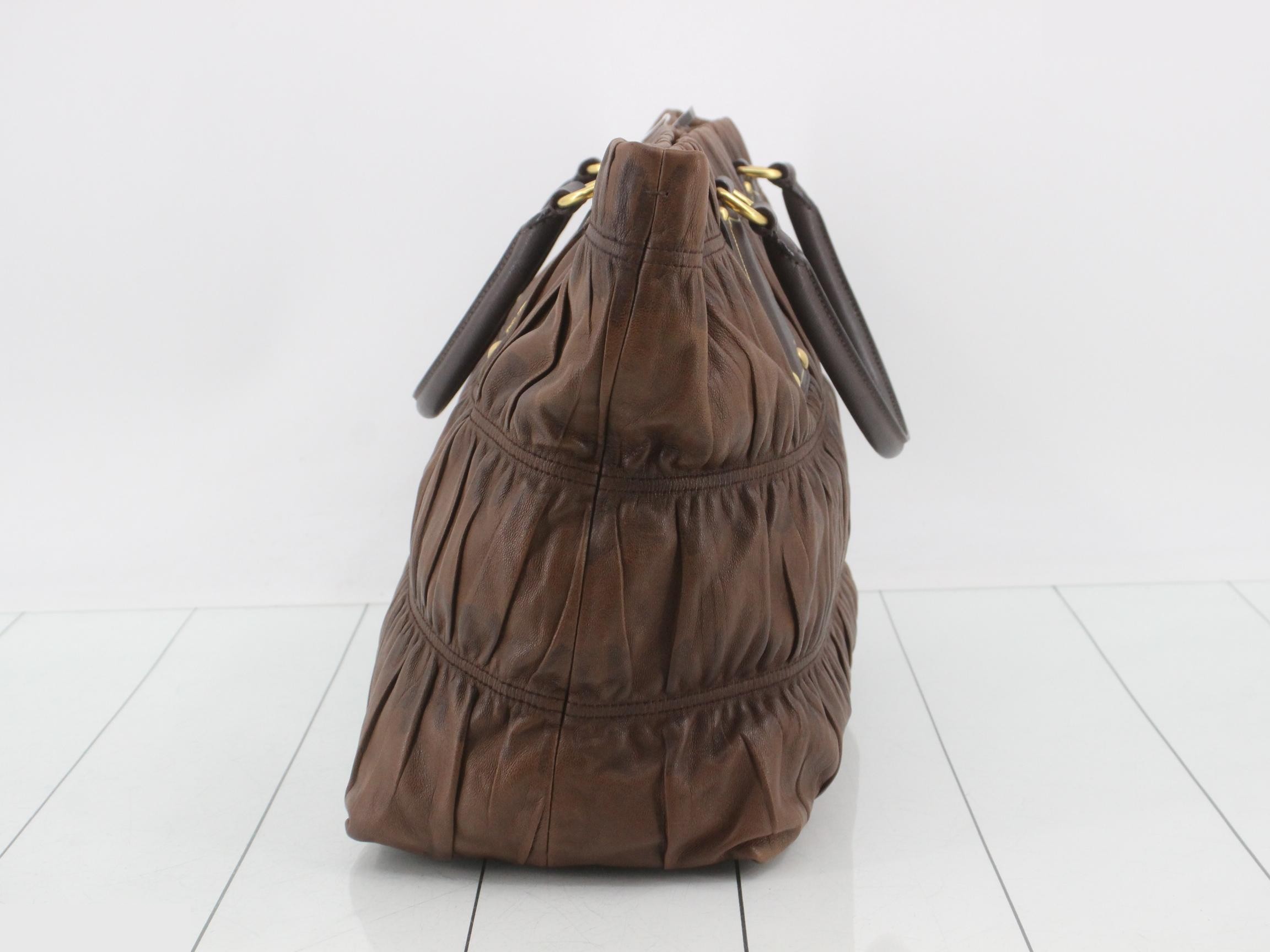 Gathered leather Saffiano — view 3