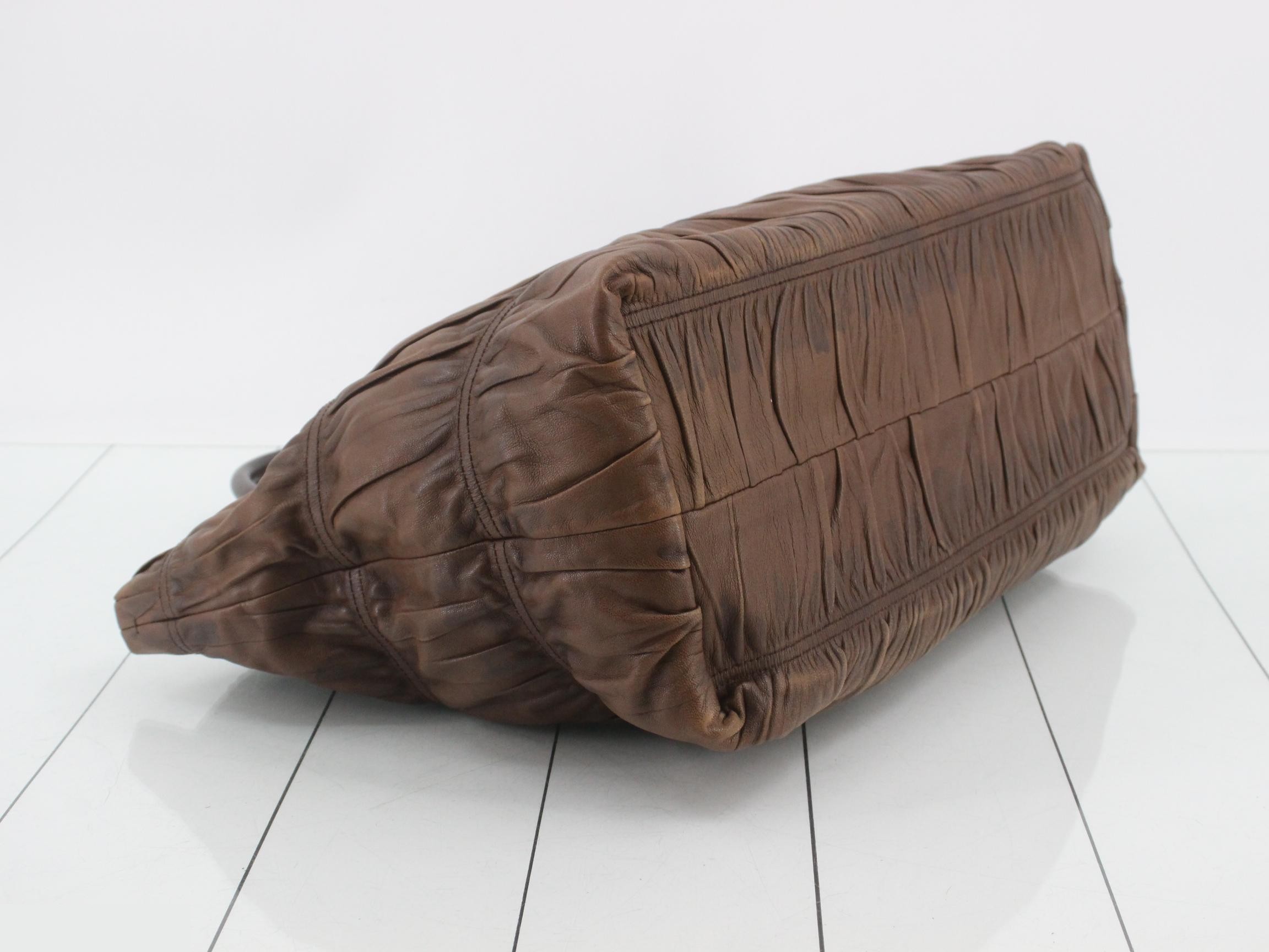 Gathered leather Saffiano — view 5
