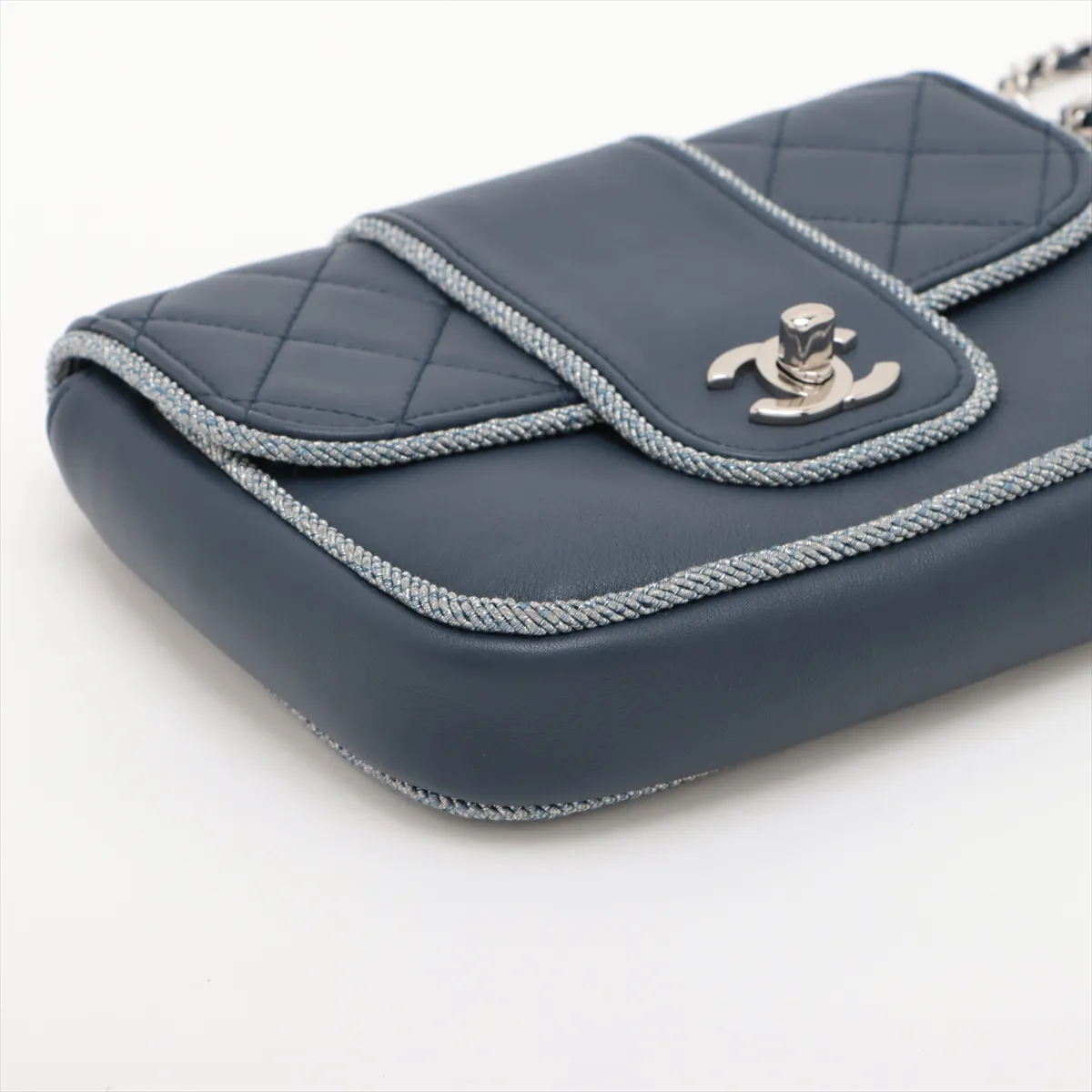 Matelasse Lambskin Single Flap Single Chain Bag Navy Silver Hardware 27179900 No. 27 — view 4