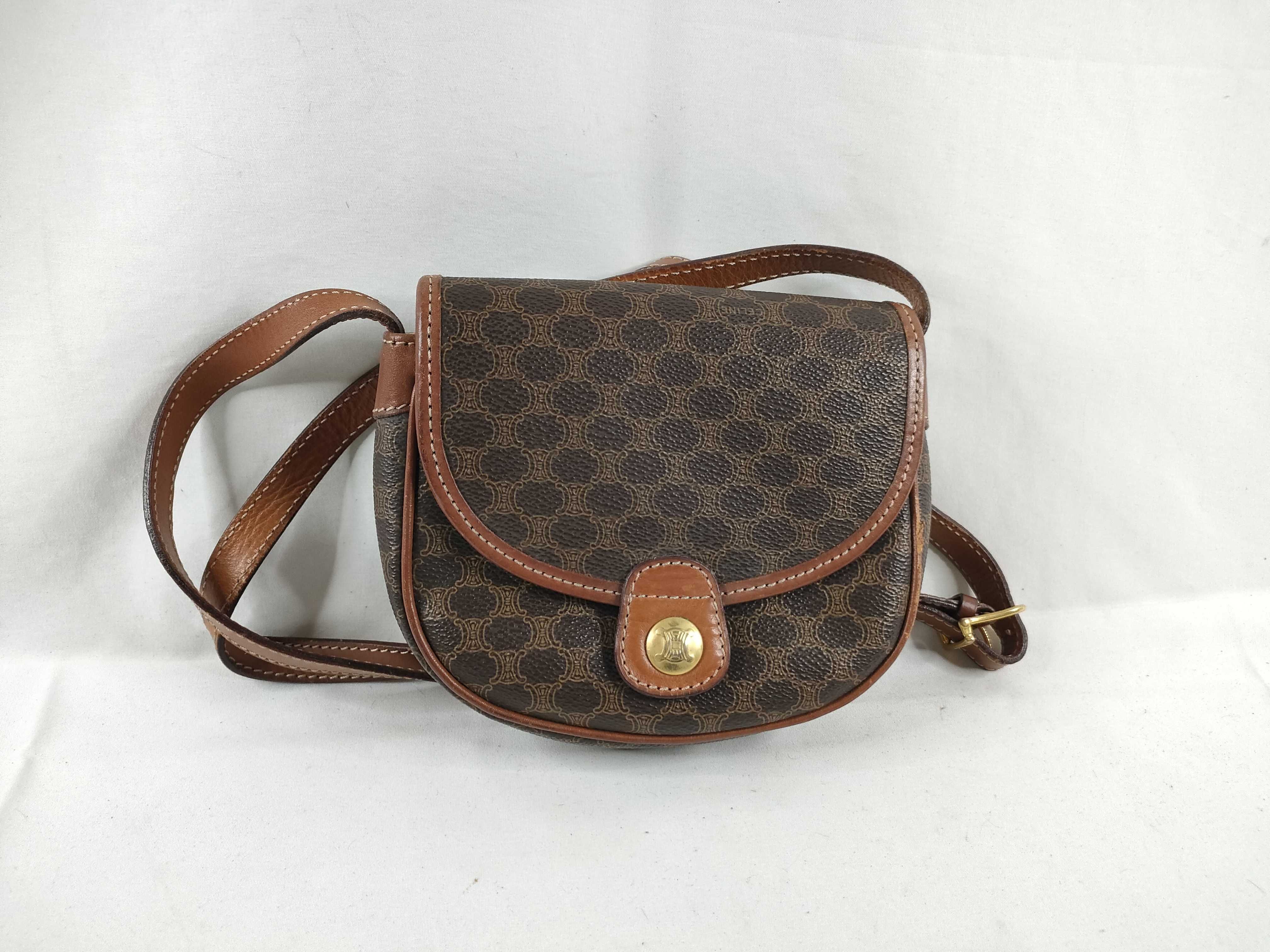 shoulder bag
