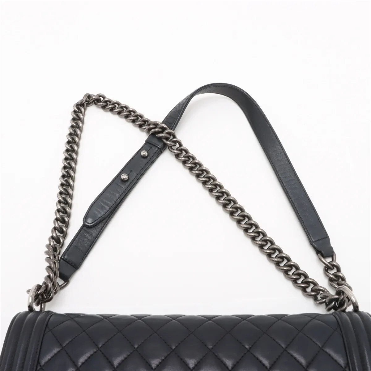 Boy Chanel 28 Large Lambskin Chain Shoulder Bag Navy Gunmetal Hardware 23359733 23rd Series A92193 — view 6