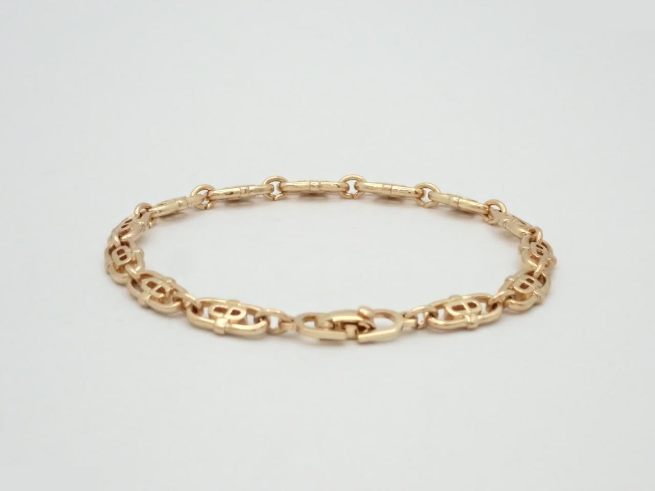 Other lines: Precious metal bracelets and bangles (metal), wrist circumference approximately 18 cm. — view 2