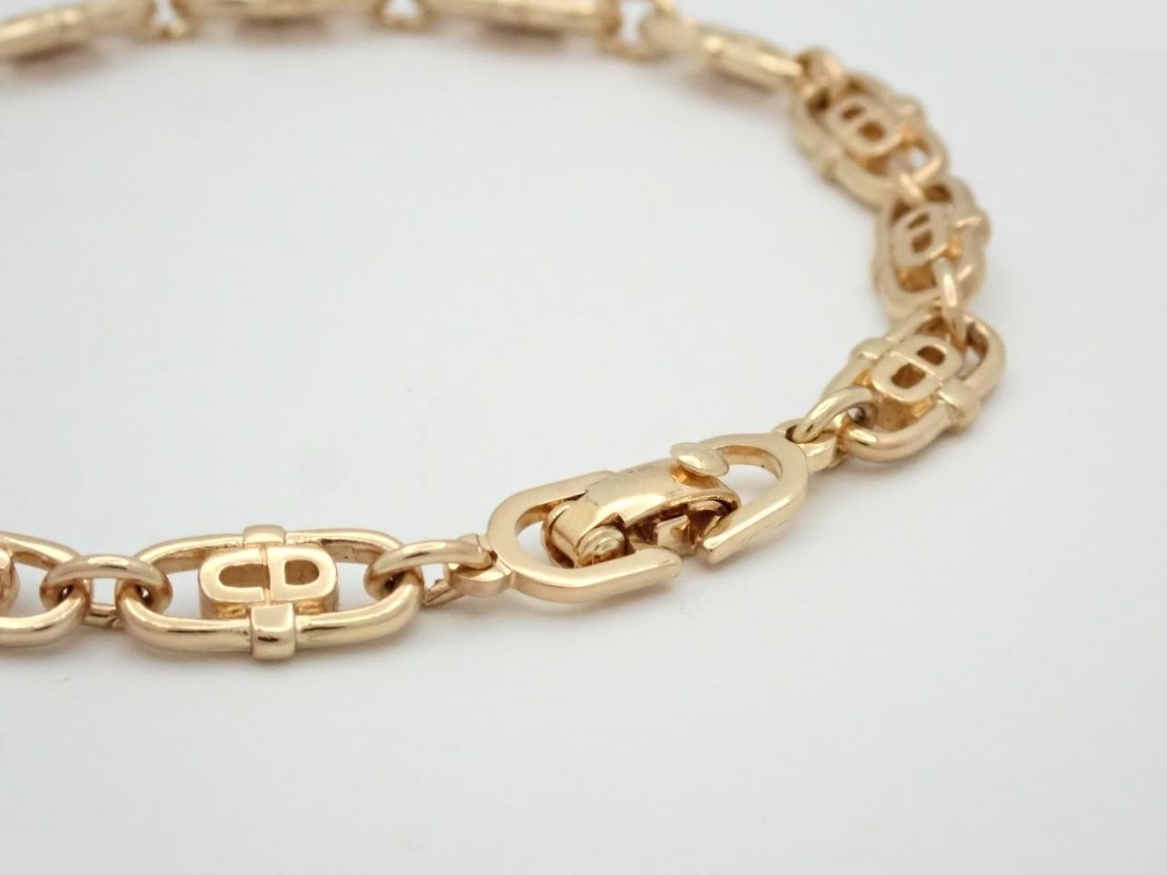 Other lines: Precious metal bracelets and bangles (metal), wrist circumference approximately 18 cm. — view 3