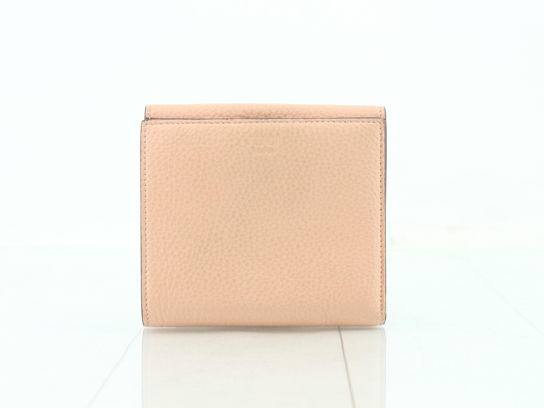 Peekaboo Wallet — view 2