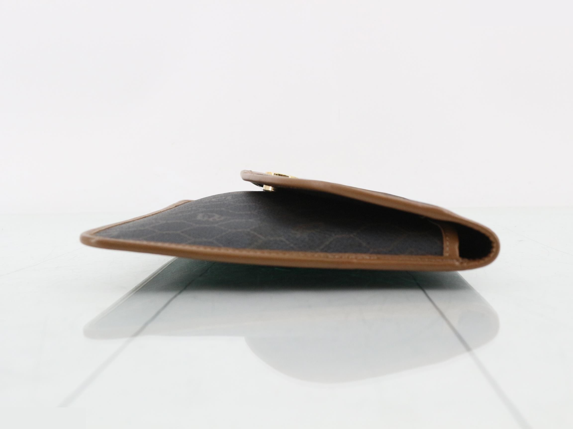honeycomb clutch bag — view 3
