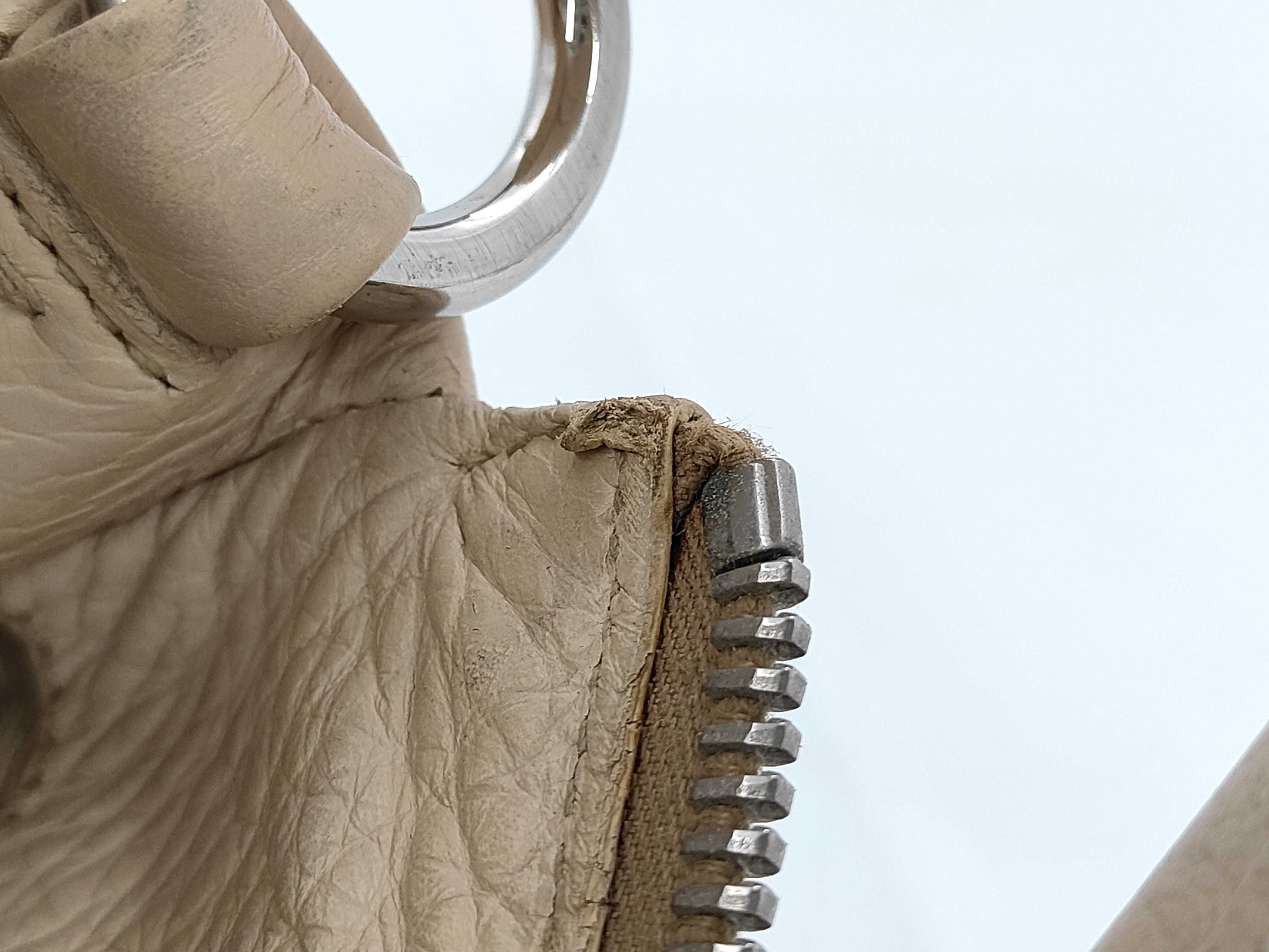 Vitello Daino Buckle Zip Shoulder Bag (Handbag) — view 9