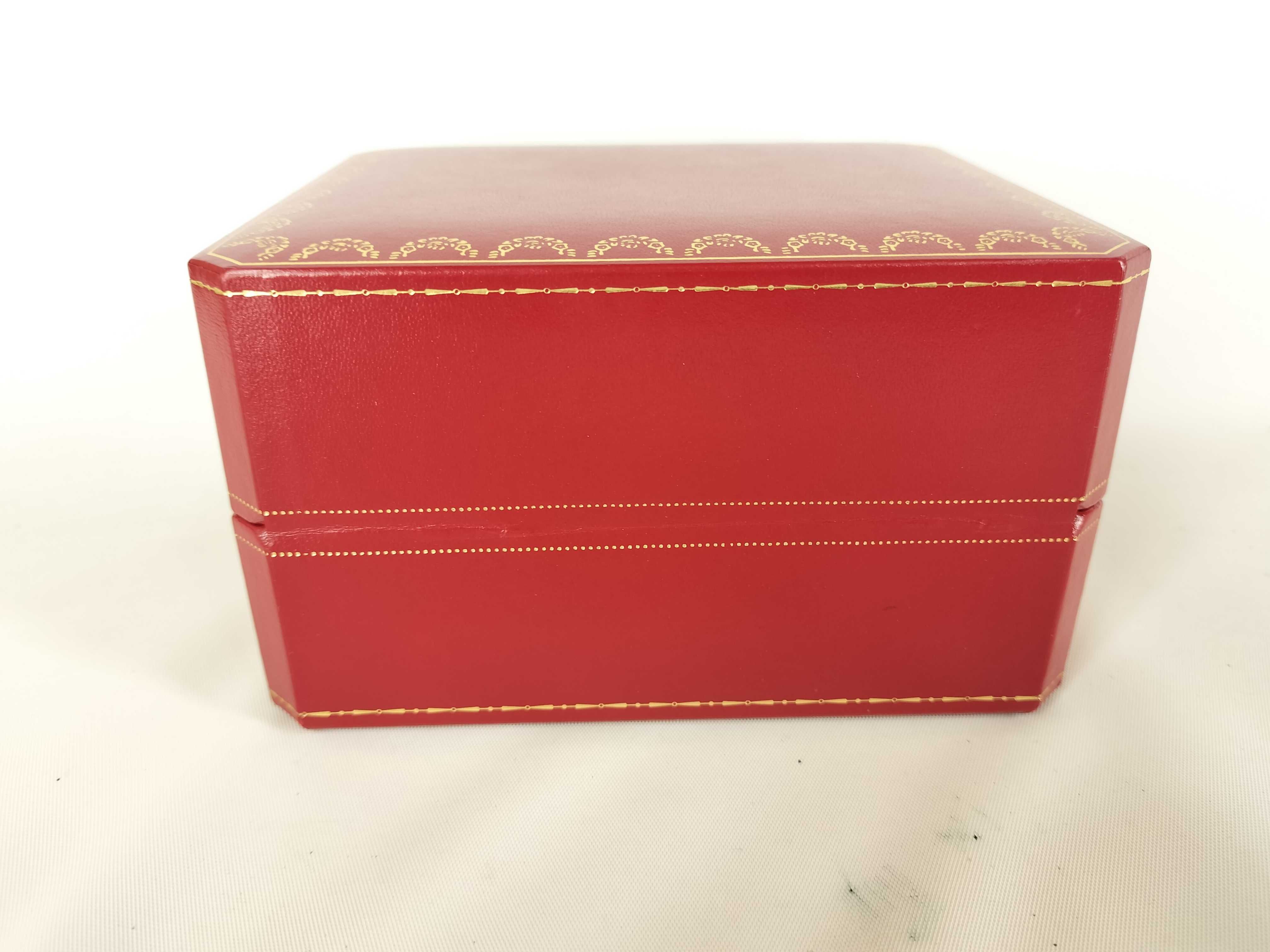 watch, box, and other accessories — view 7