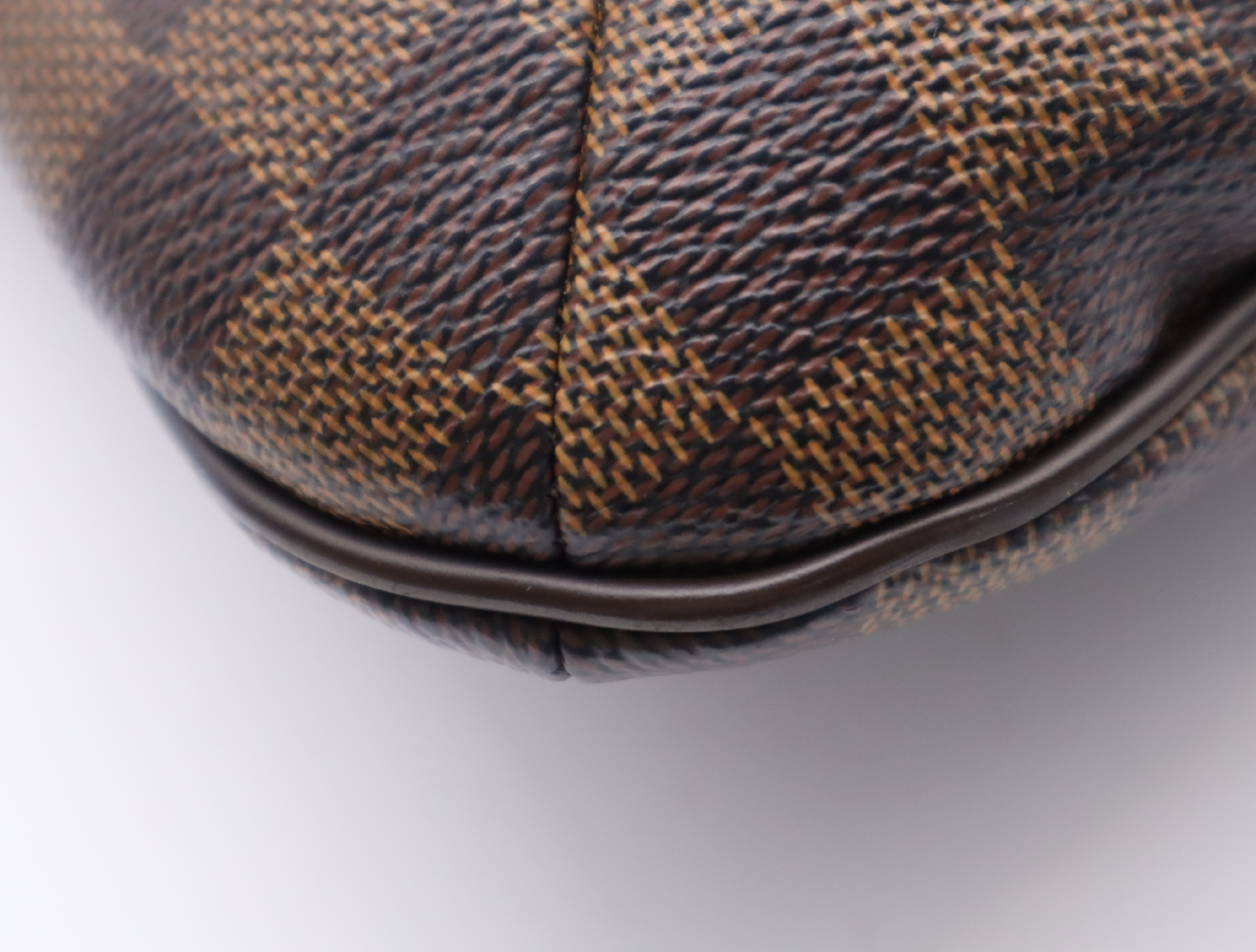 N42251 Damier Bloomsbury PM Shoulder Bag — view 6