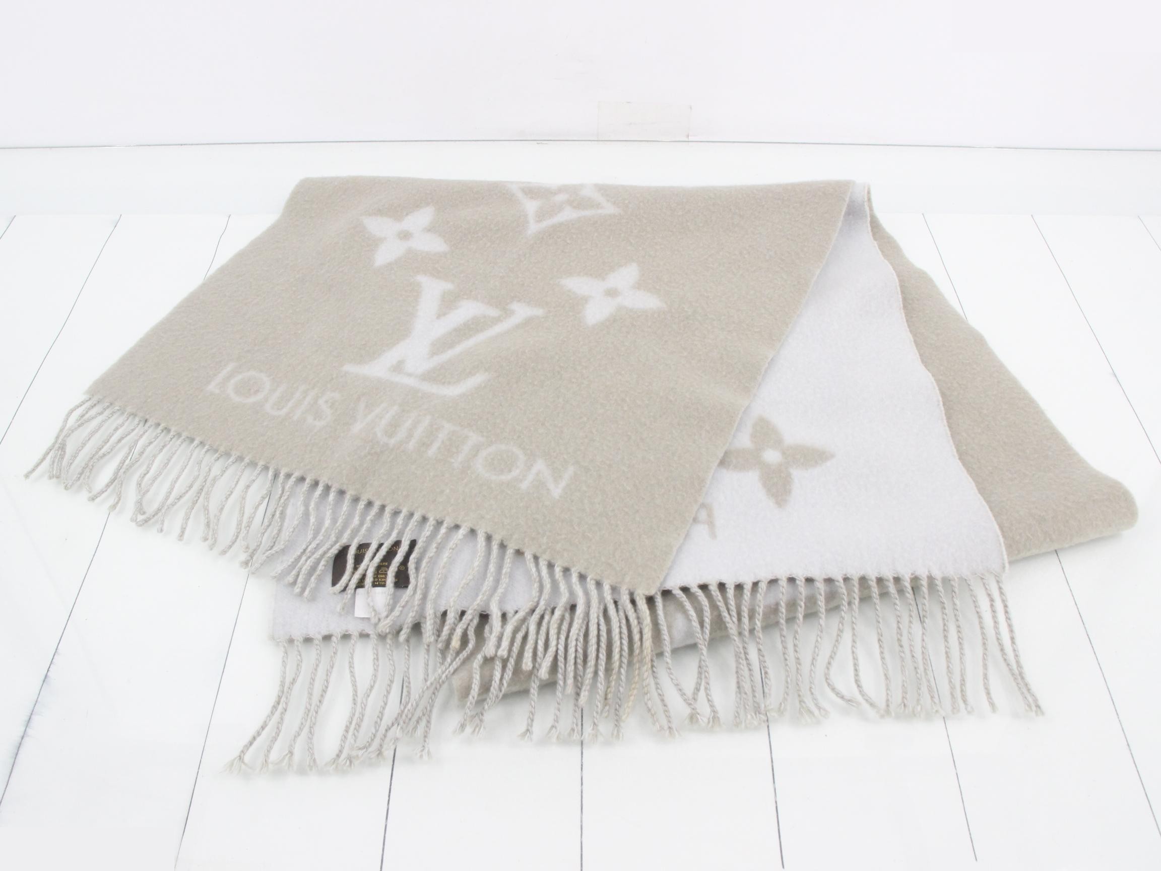 Monogram scarf with tag, cashmere. — view 2