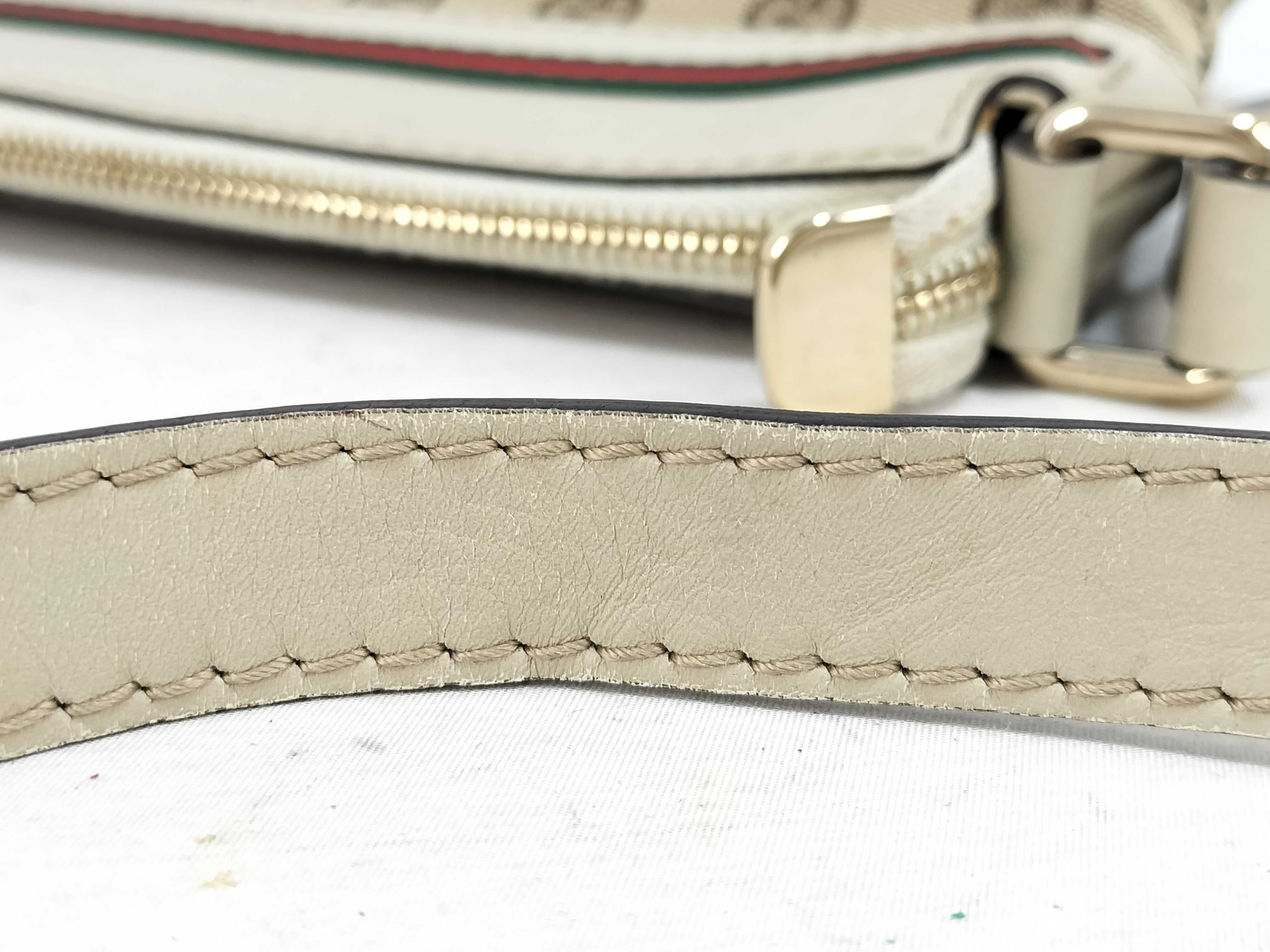 GG Canvas Shoulder Bag — view 4