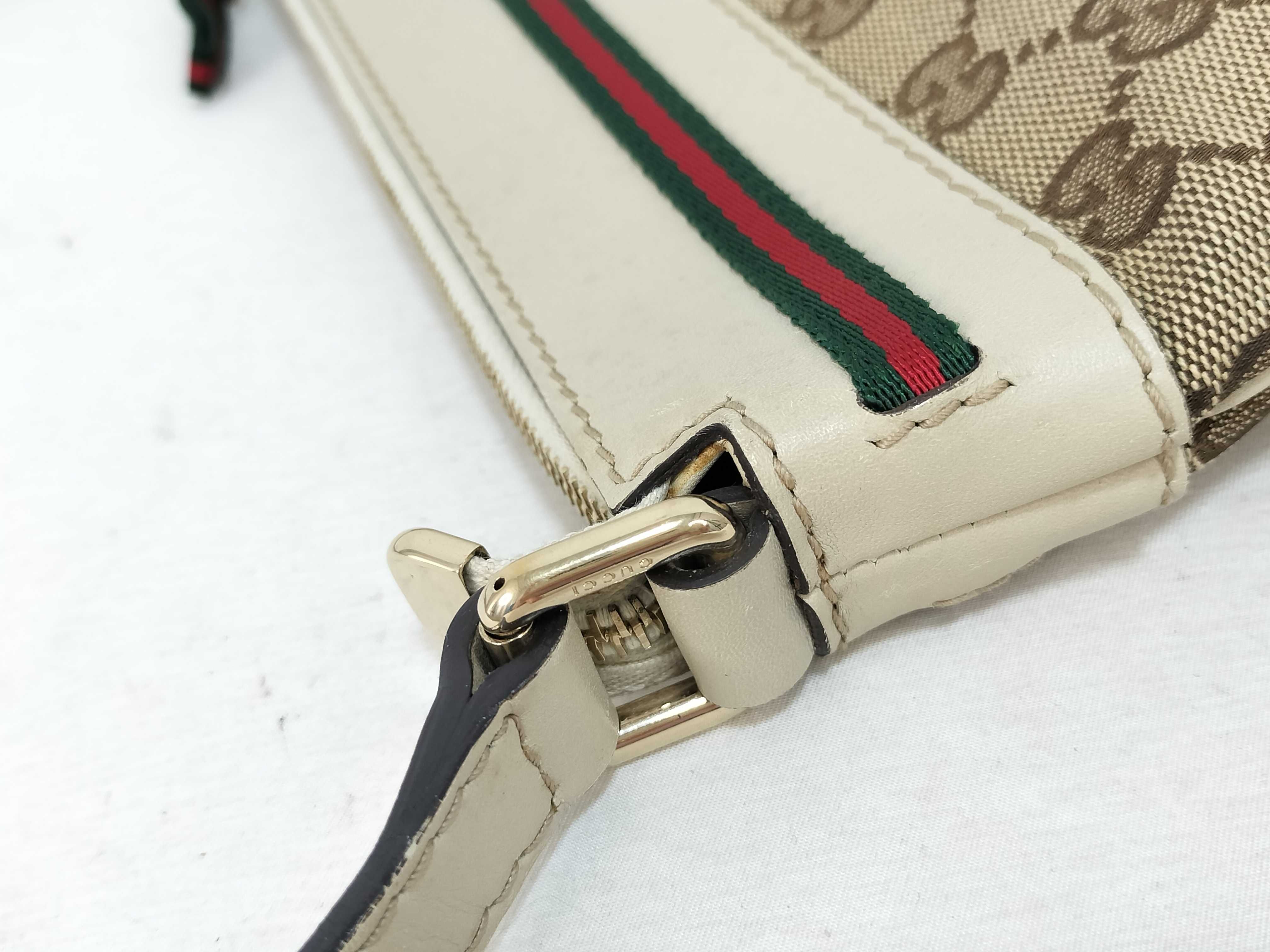 GG Canvas Shoulder Bag — view 5