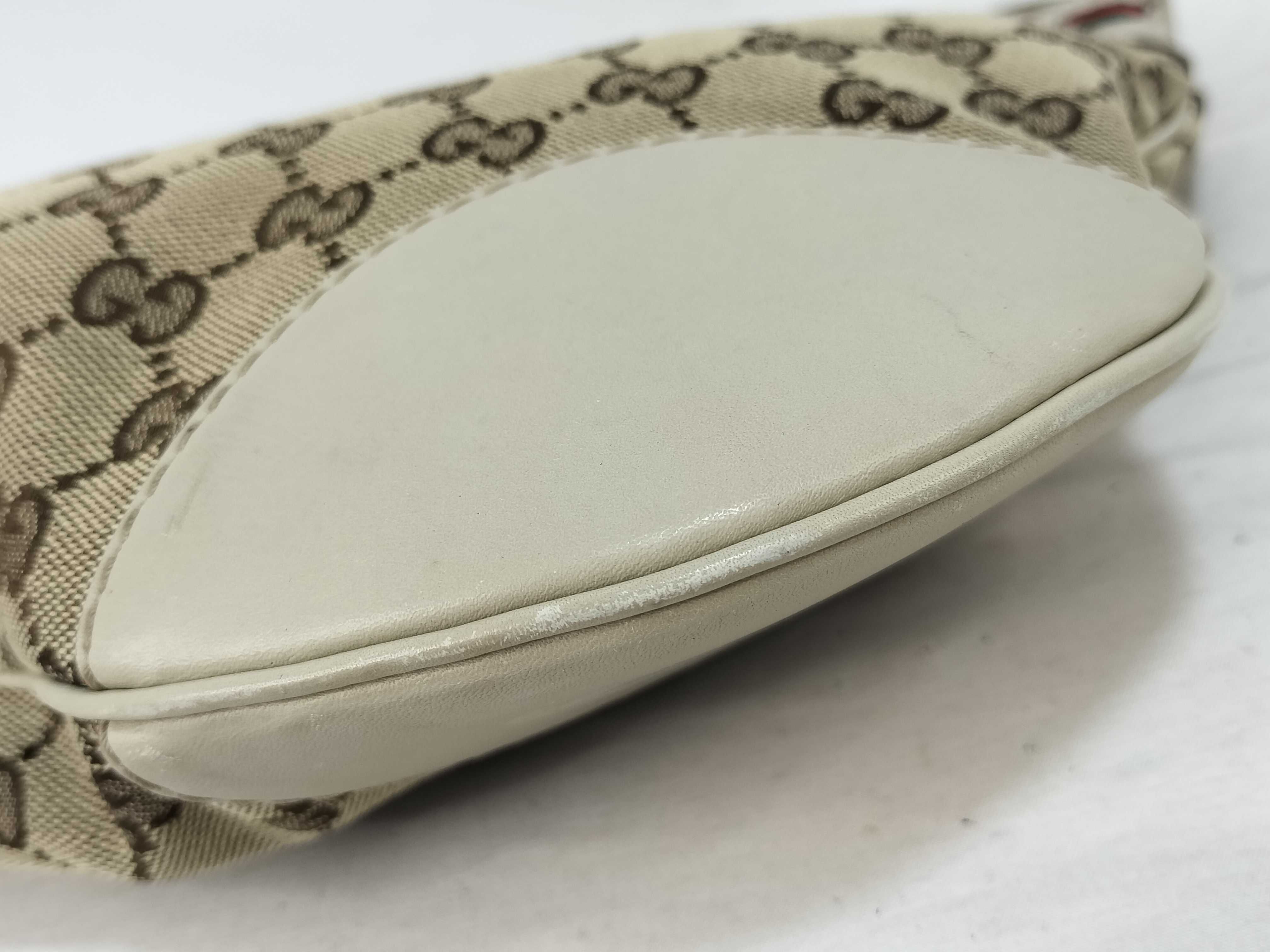 GG Canvas Shoulder Bag — view 7