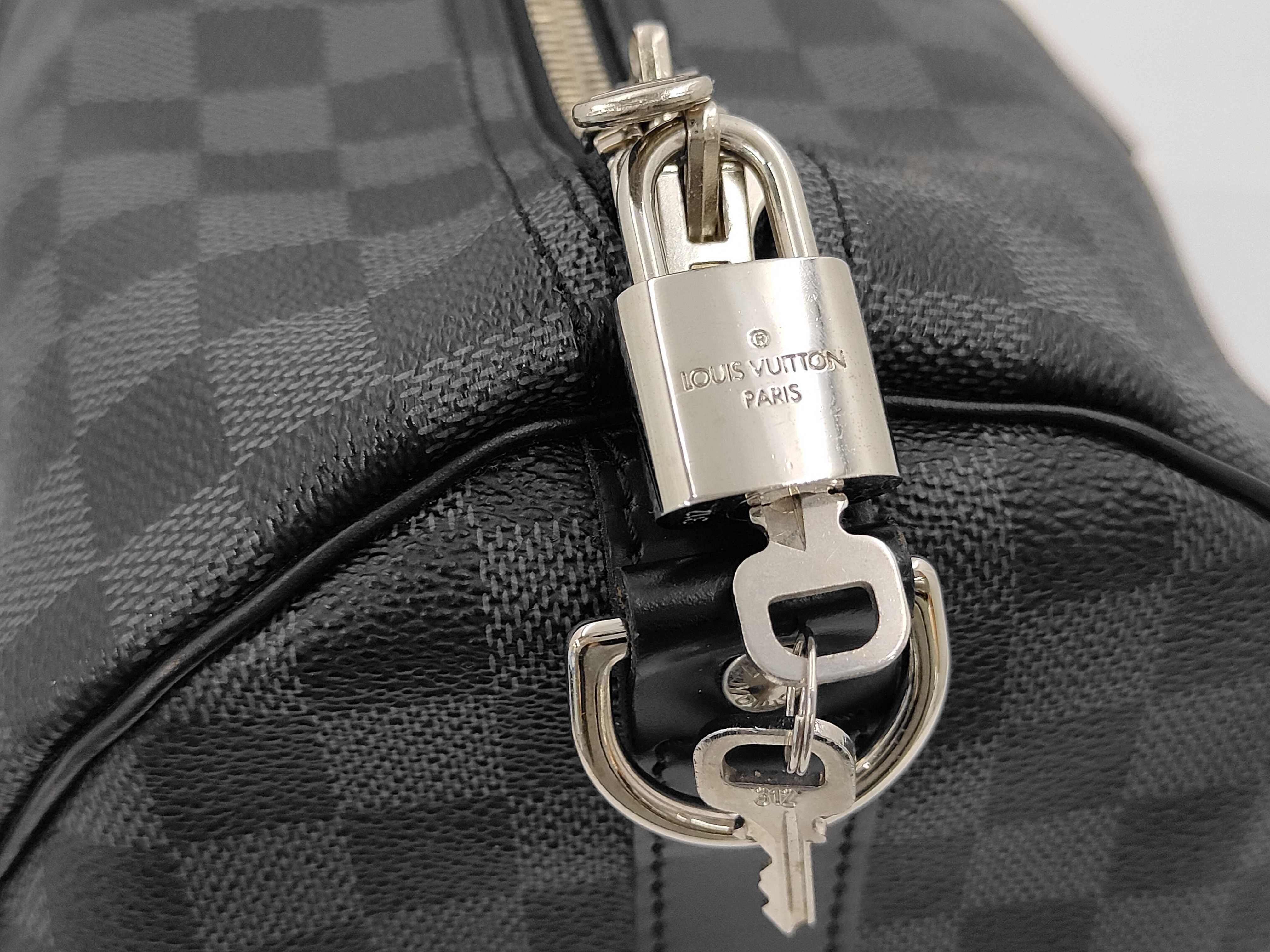 Damier Graphite Keepall Bandoulière 55 Boston Bag — view 9