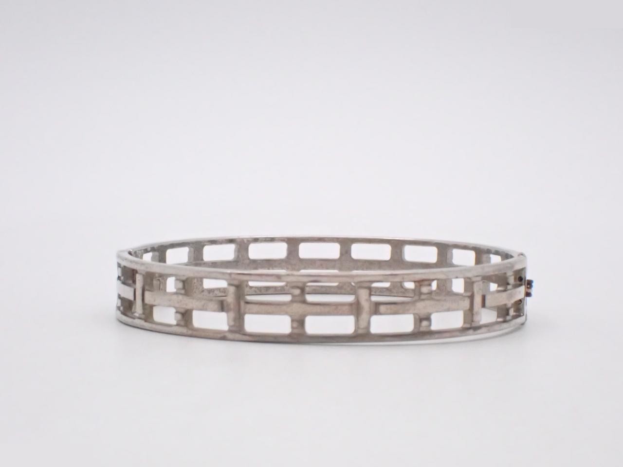 Bracelet: Wrist circumference approximately 18 cm — view 2