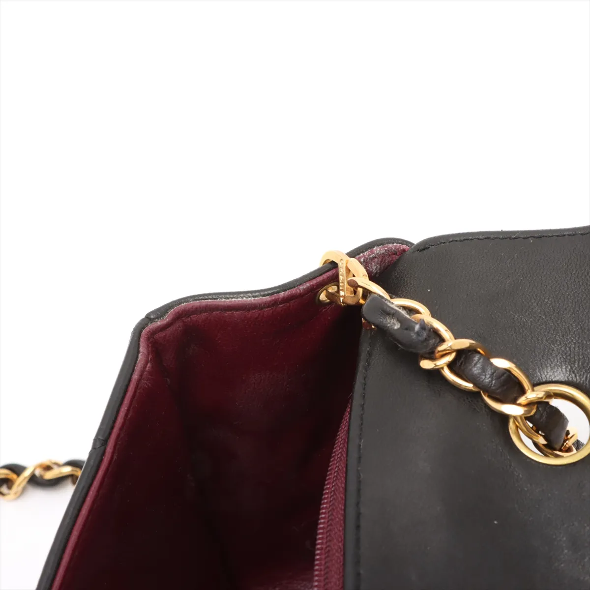 Matelasse Lambskin Single Flap Single Chain Bag Diana Flap Black Gold Hardware — view 12
