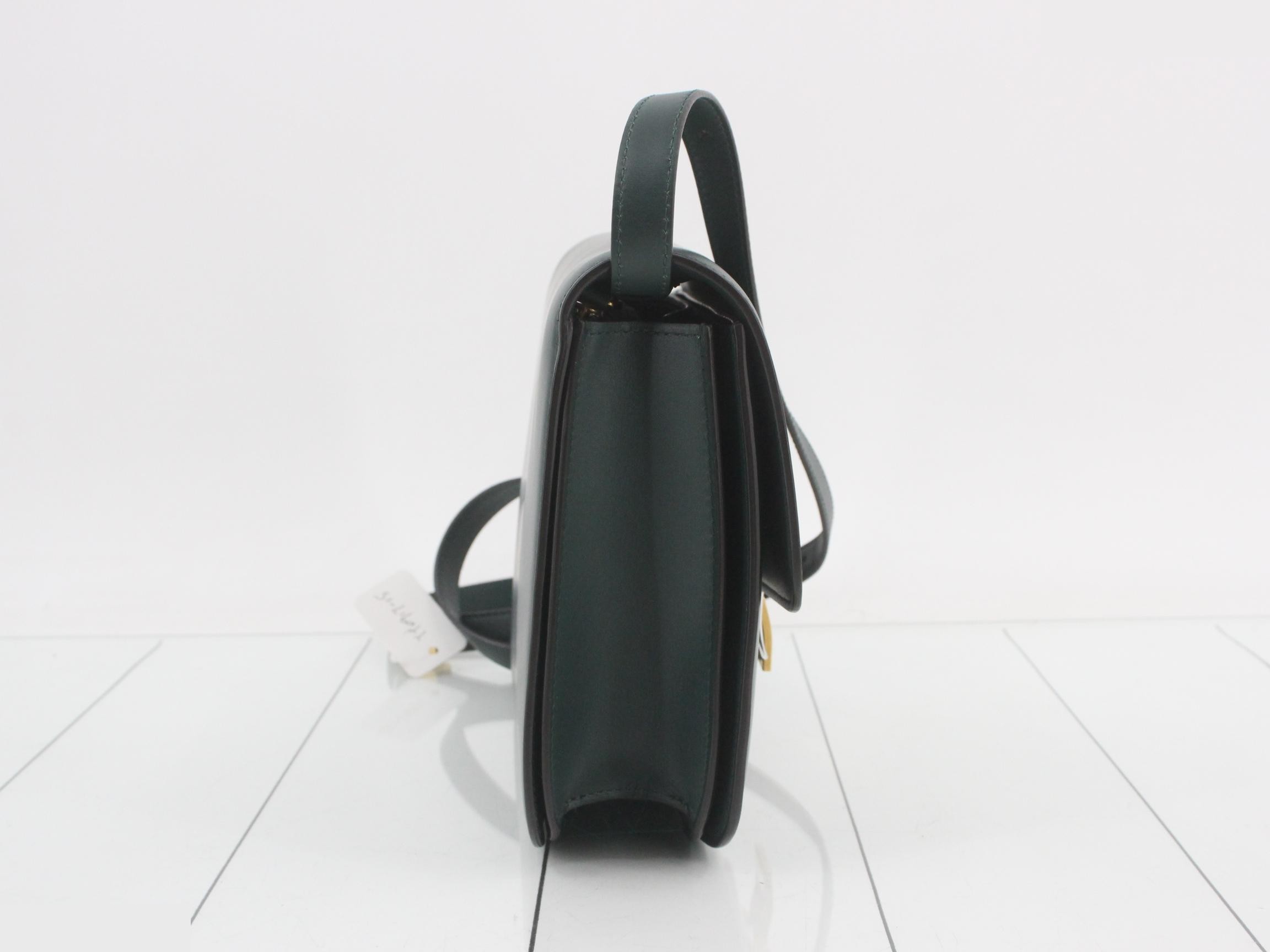 Classic Box Shoulder Bag, Green — view 4