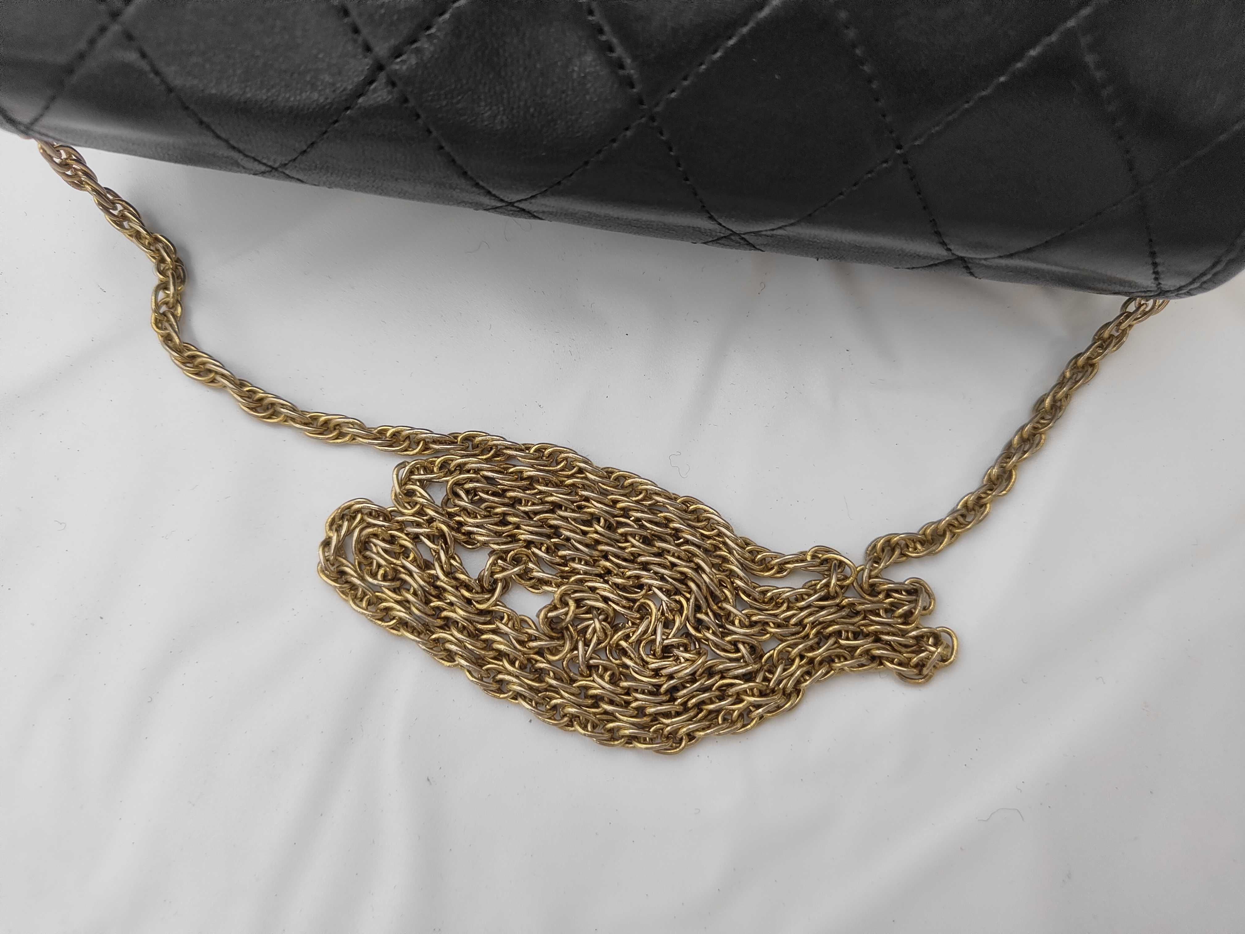 Coco Mark Matelassé Shoulder Bag Chain Shoulder Bag Box Shoulder Bag — view 3