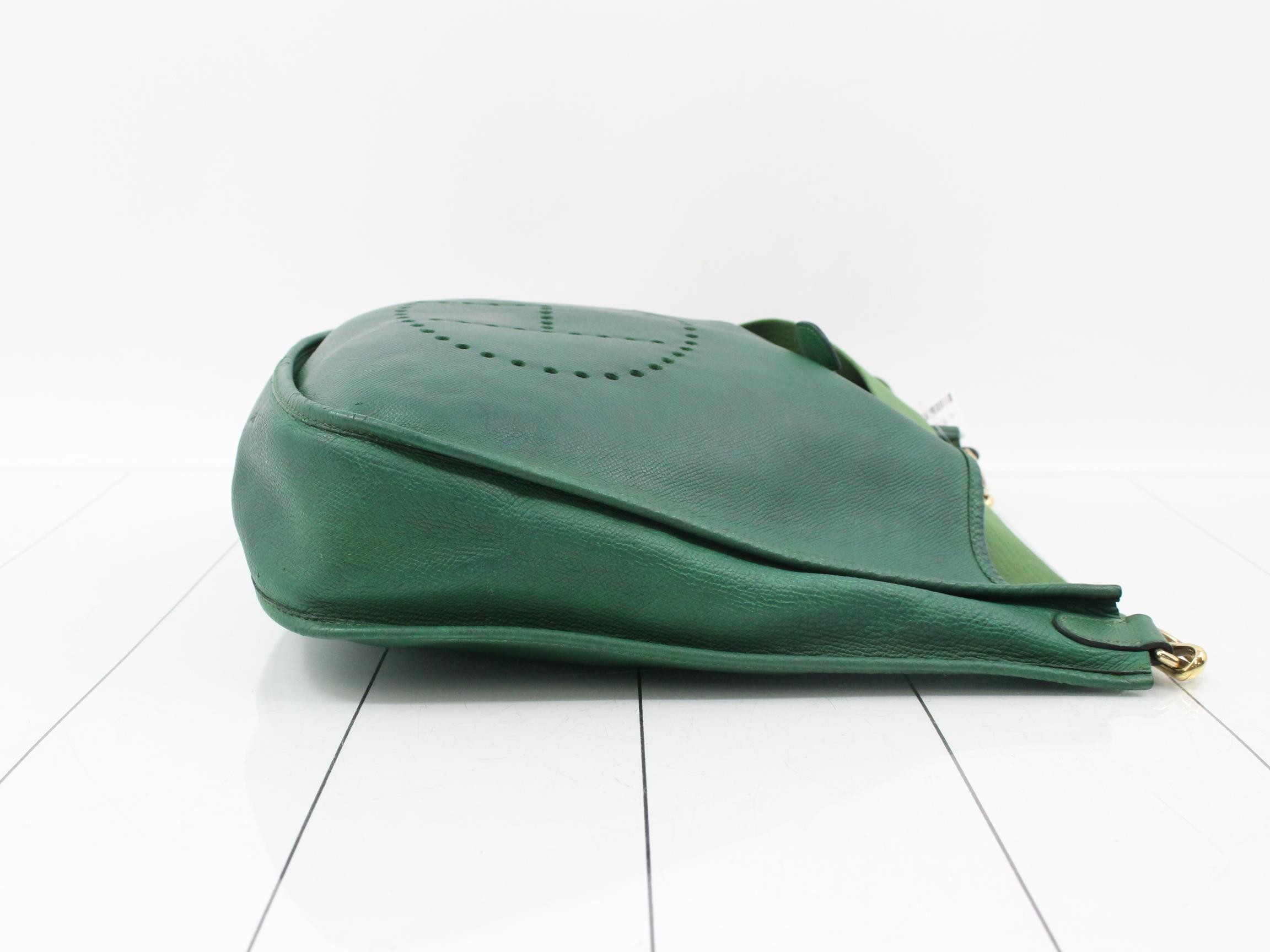Evelyn 1, size 33, GM, W stamp, Courchevel leather, green, gold hardware. — view 3