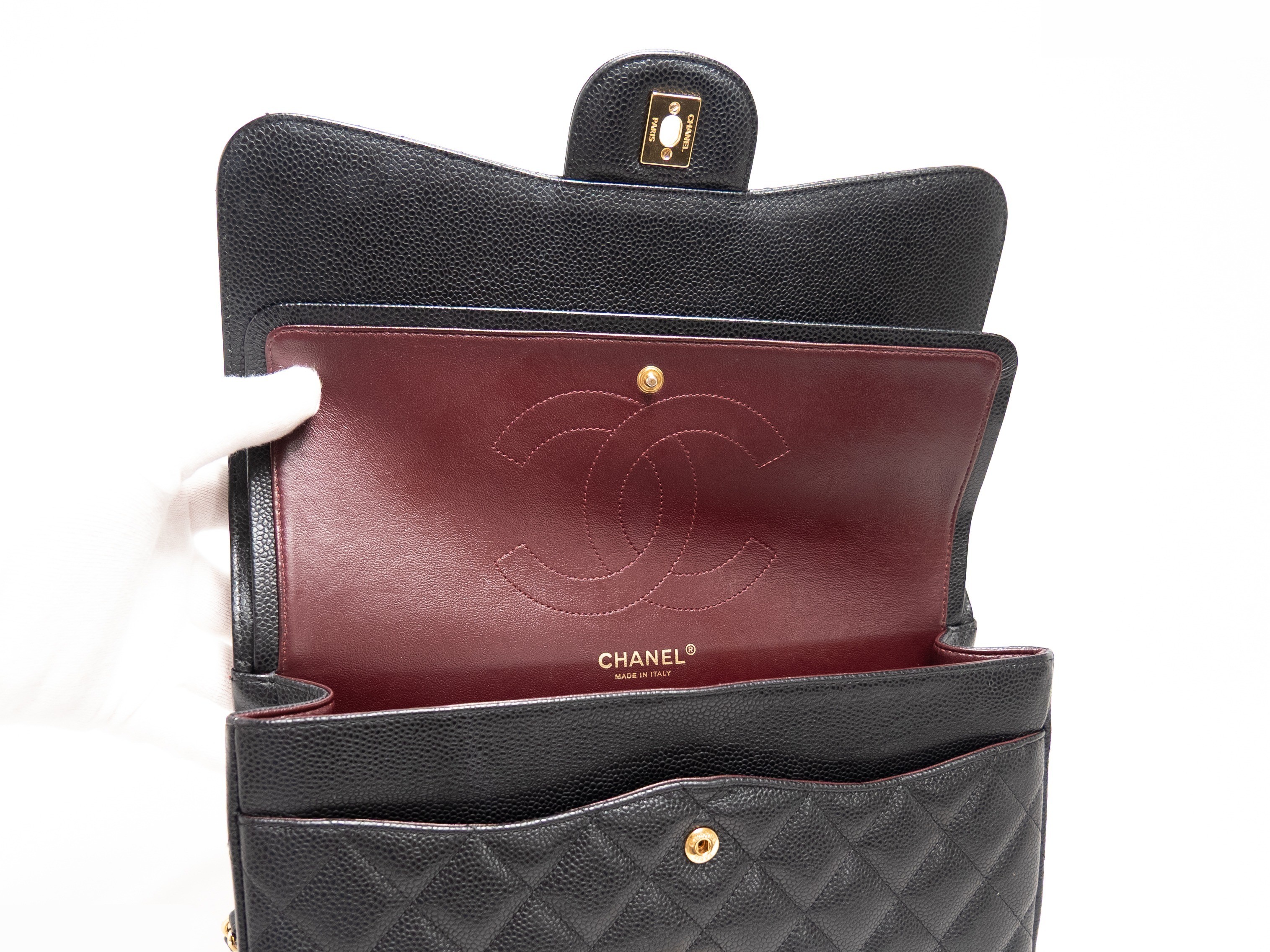 Large Matelassé bag, seal, double flap, double chain, caviar leather. — view 8