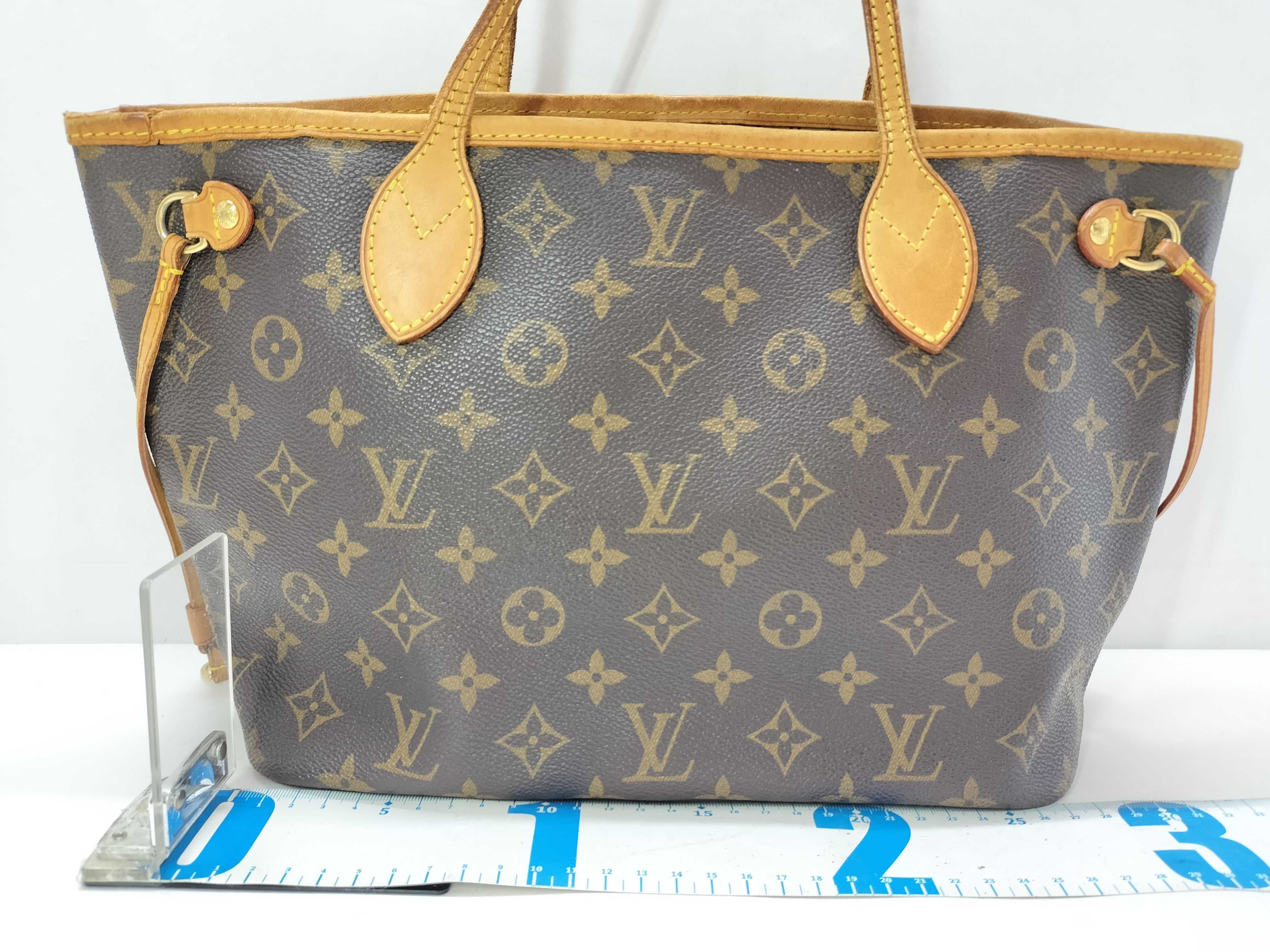 Monogram LV Monogram Neverfull Handbag Tote Bag — view 2