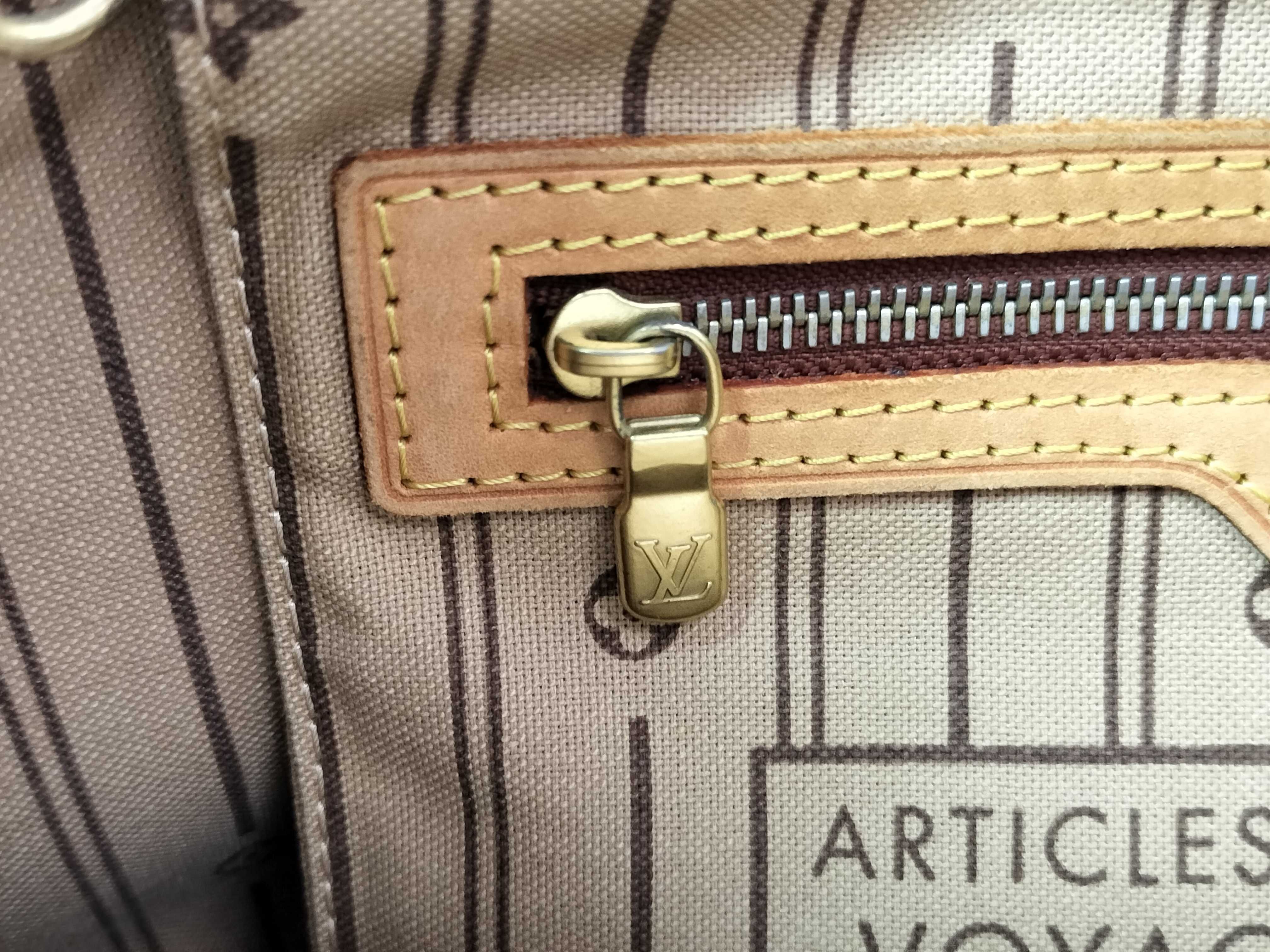 Monogram LV Monogram Neverfull Handbag Tote Bag — view 11
