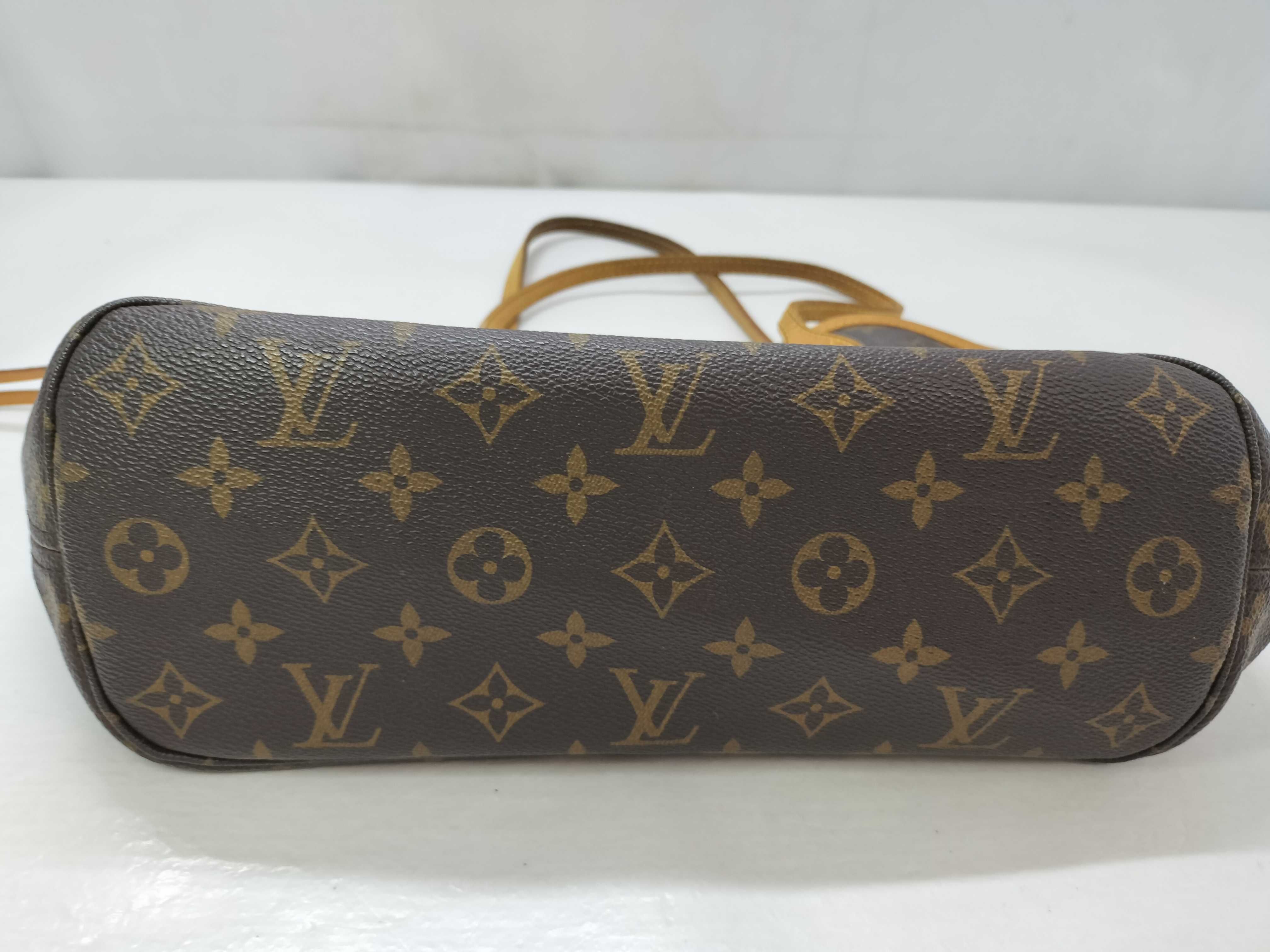Monogram LV Monogram Neverfull Handbag Tote Bag — view 14