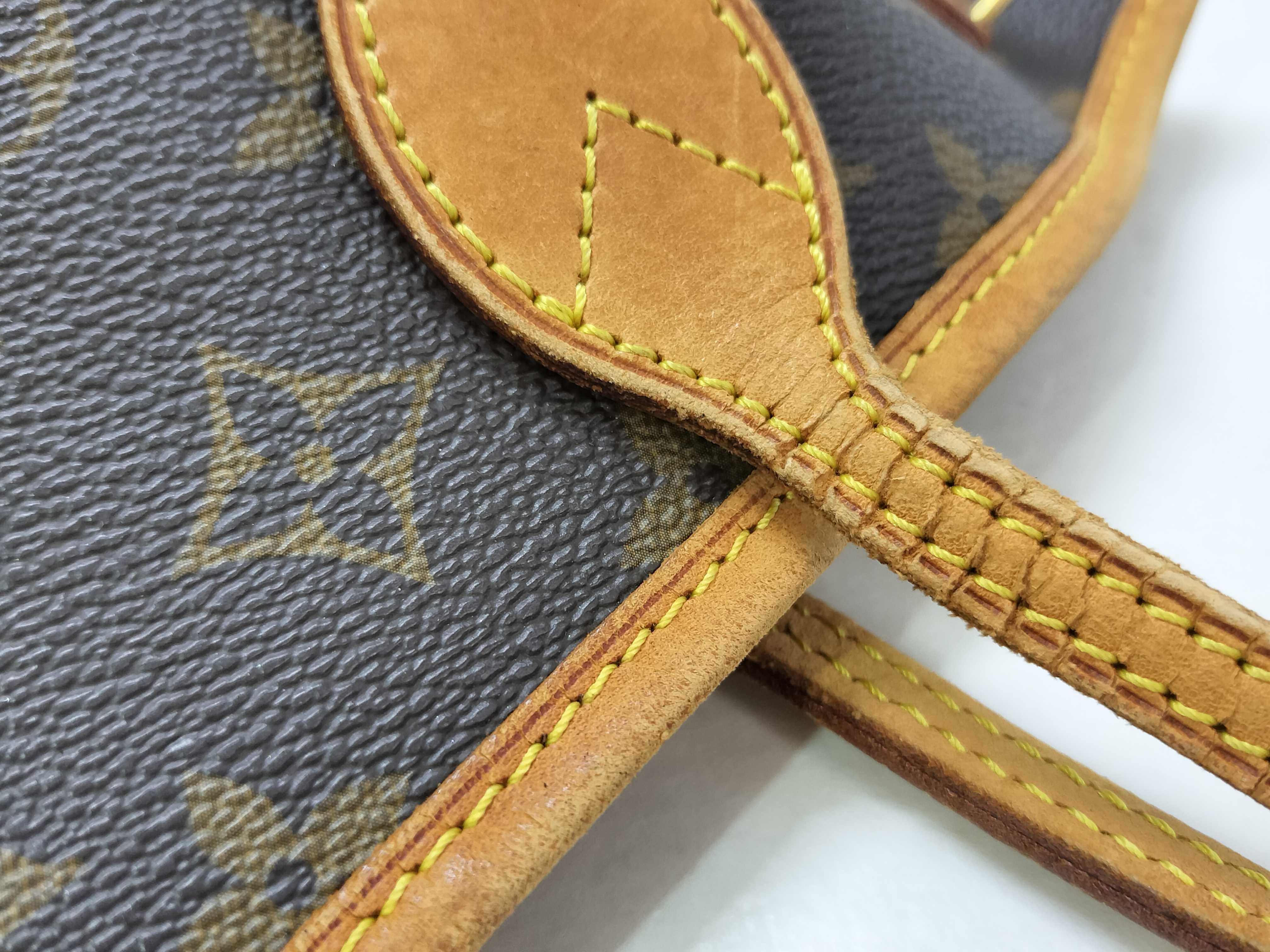 Monogram LV Monogram Neverfull Handbag Tote Bag — view 5