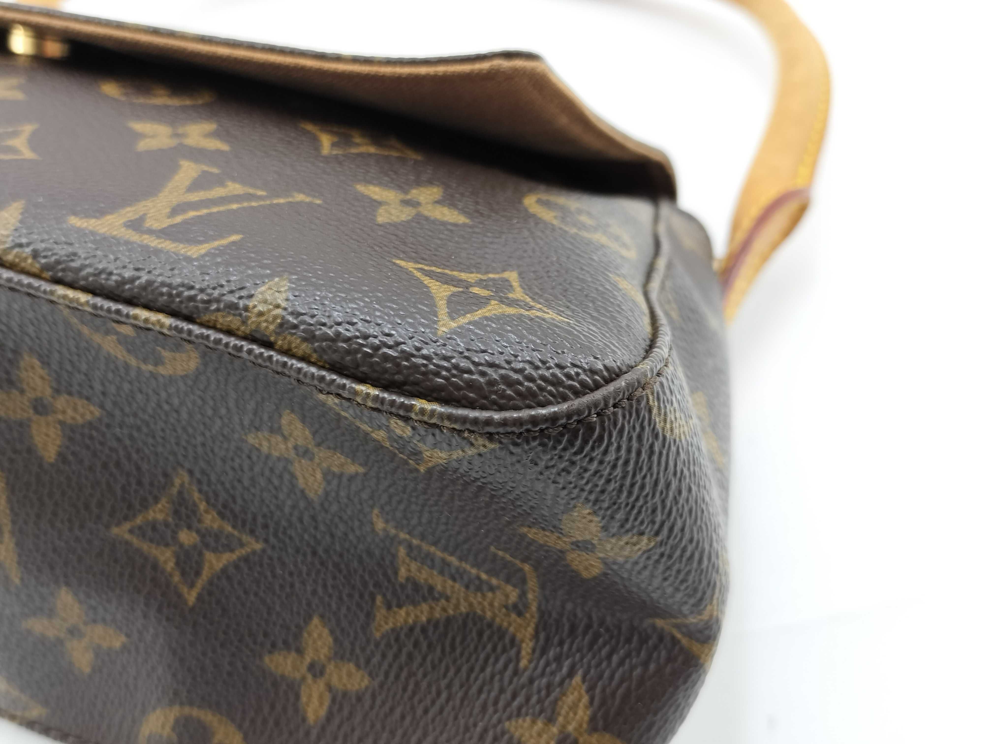 Monogram Mini Looping M51147 Brown Shoulder Bag — view 4