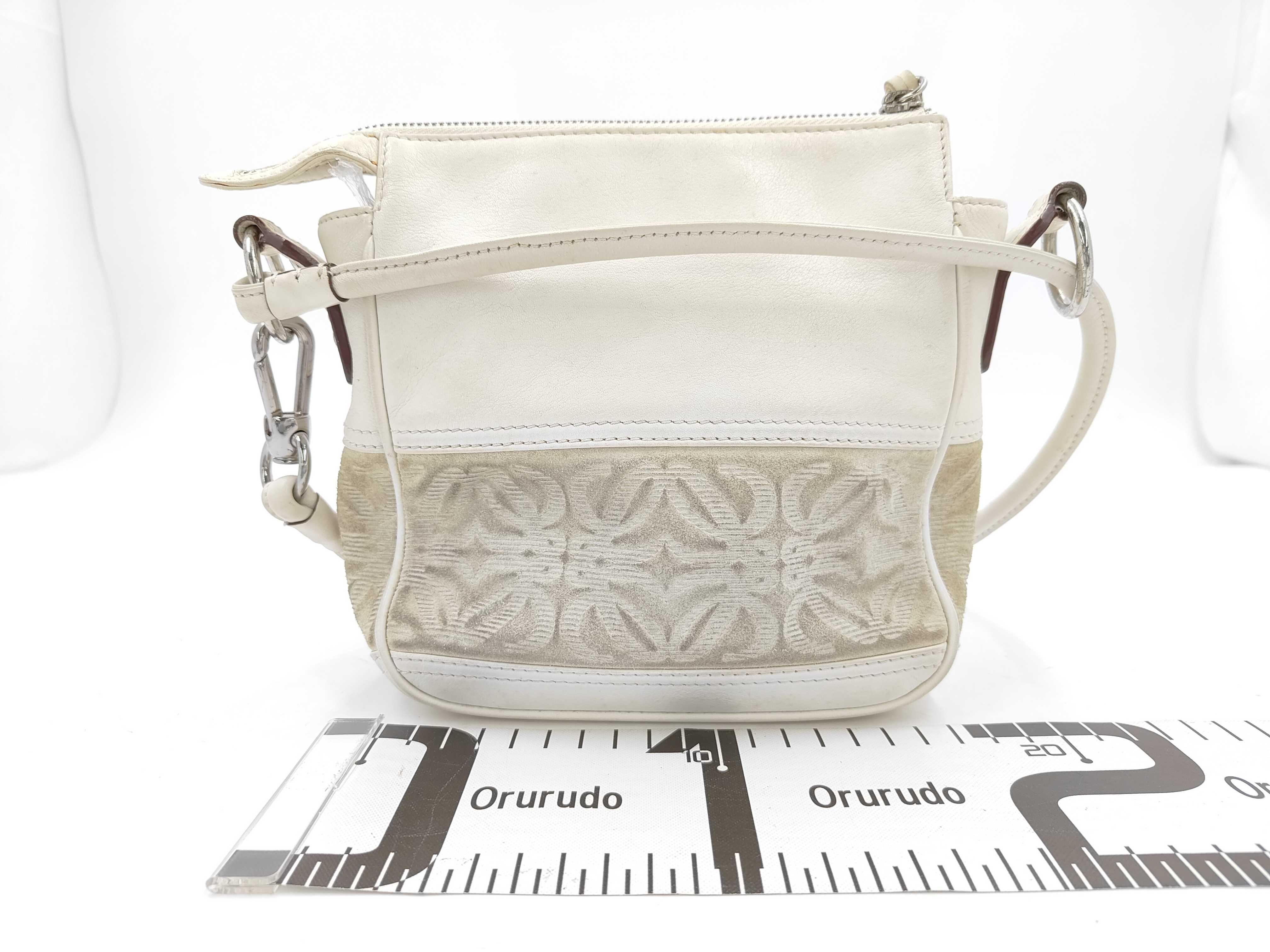 Anagram White Shoulder Bag — view 2
