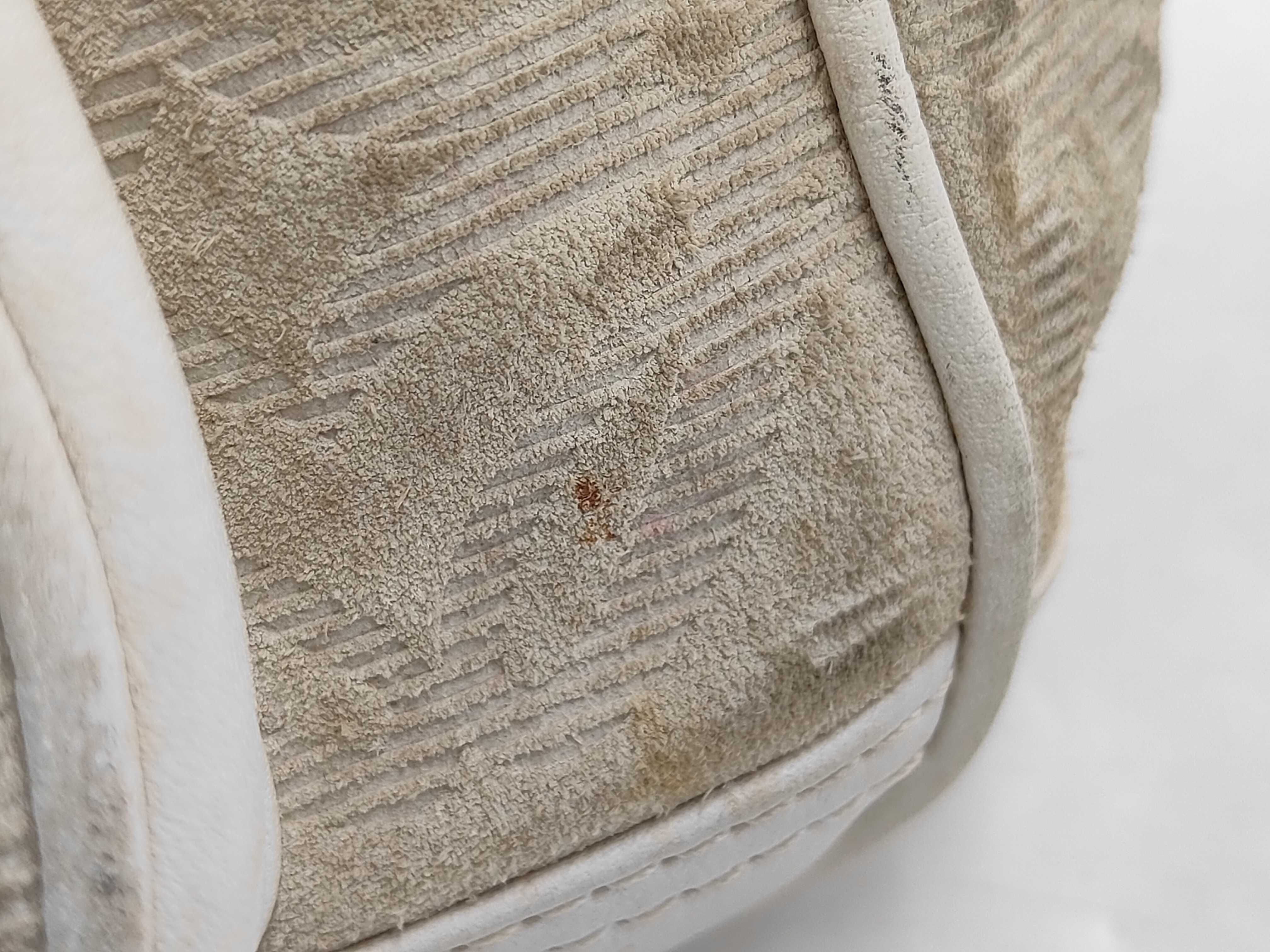 Anagram White Shoulder Bag — view 12