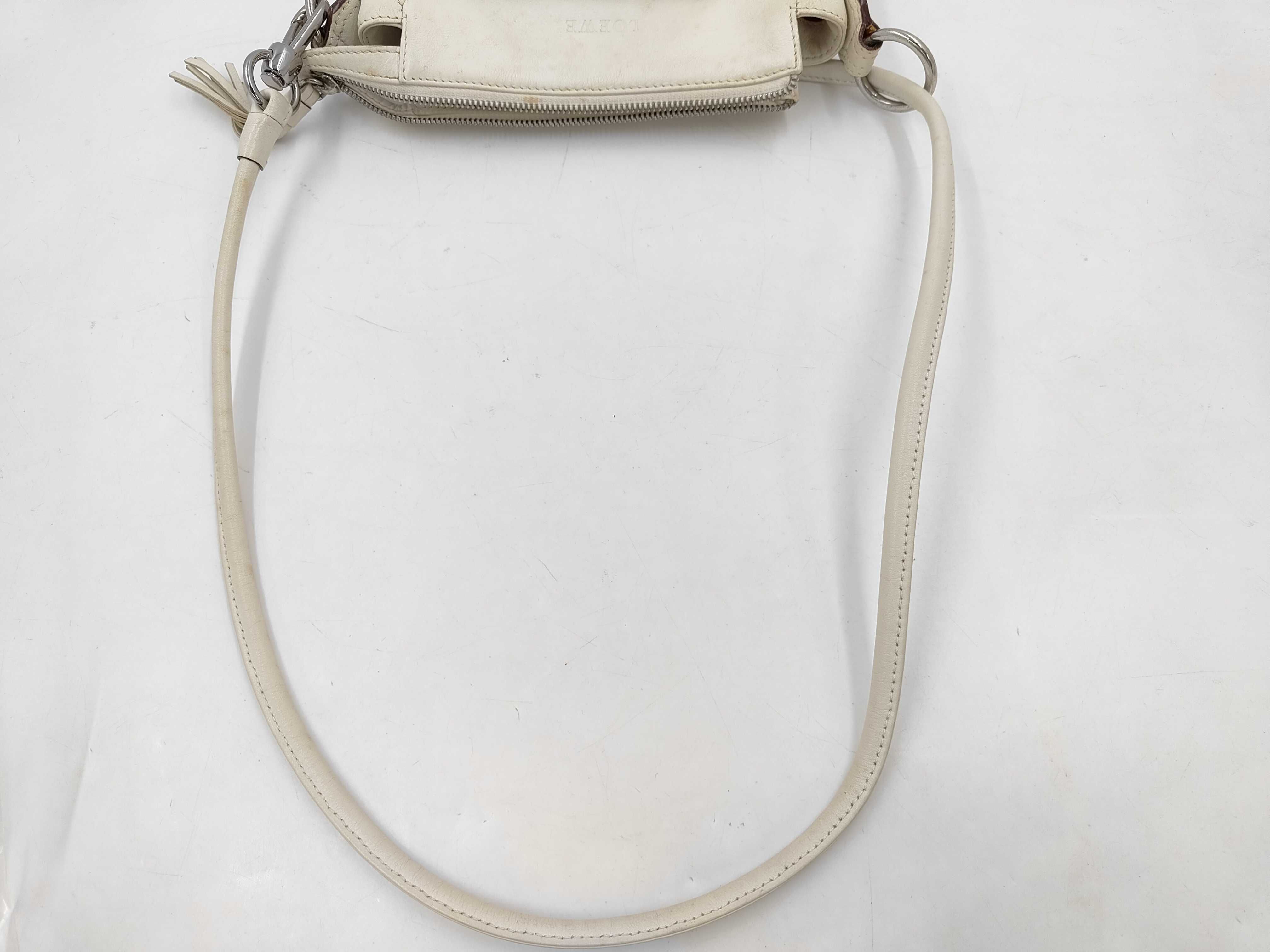 Anagram White Shoulder Bag — view 13