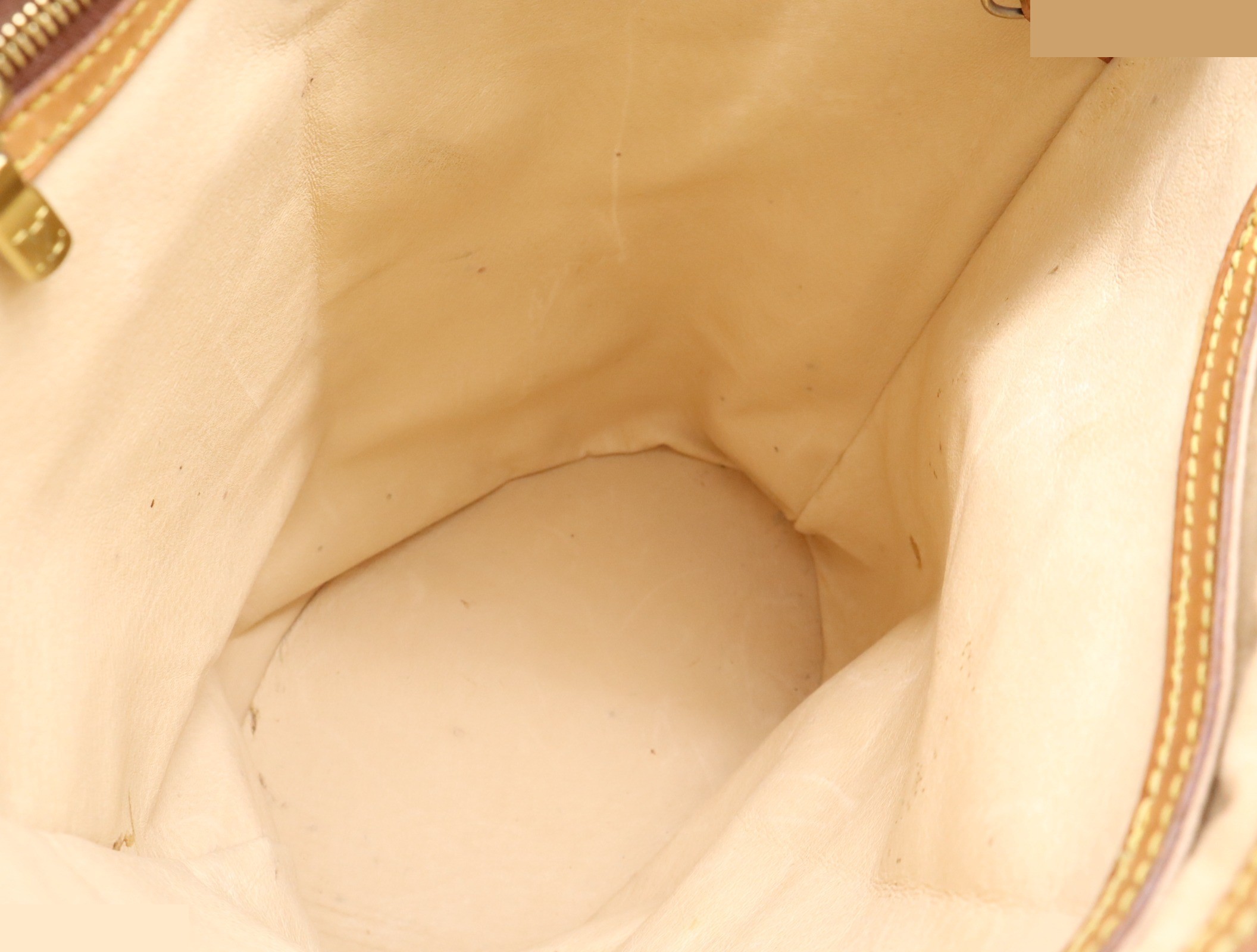 Bucket GM — view 7