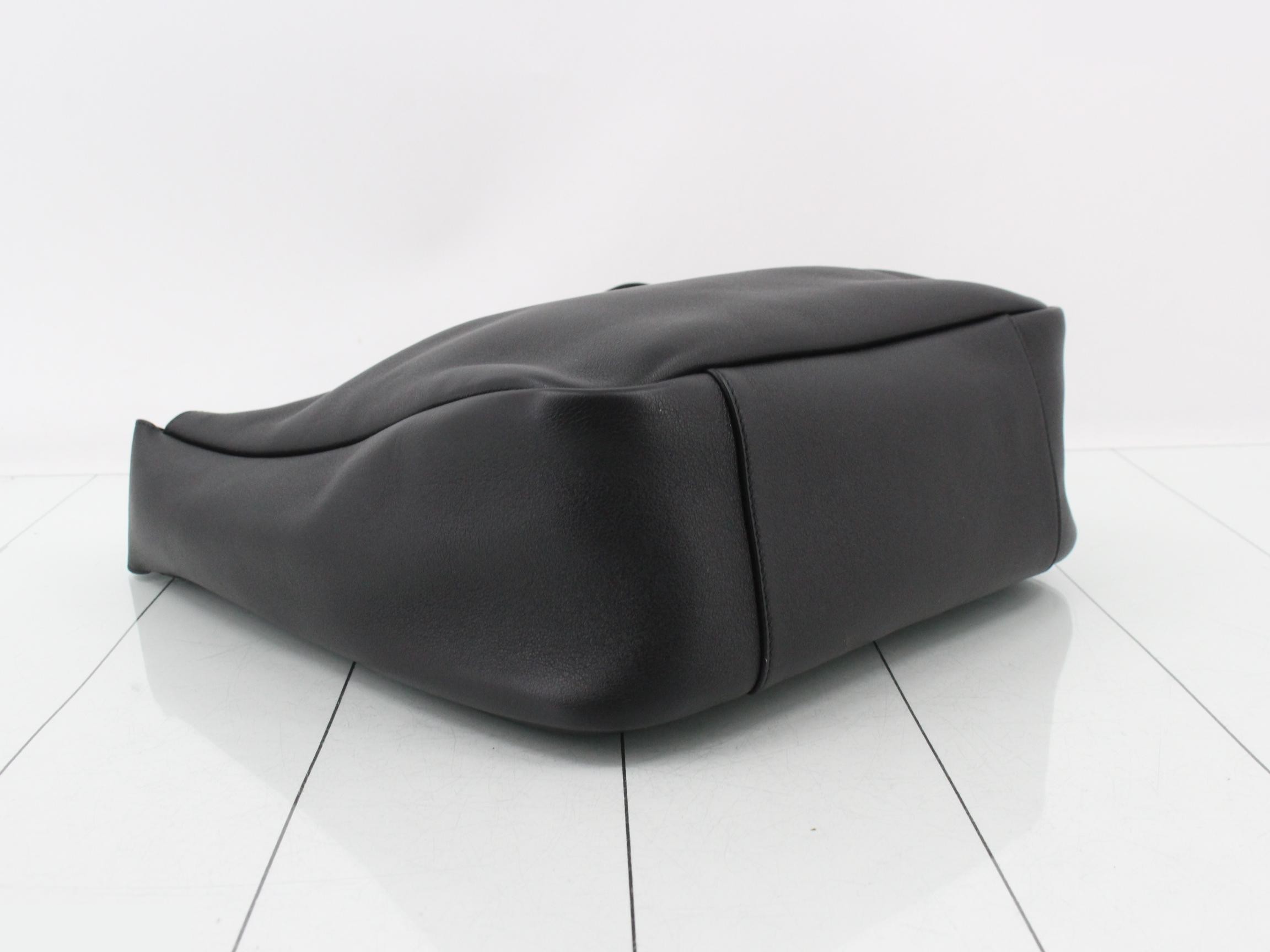 Hobo Large Leather One-Shoulder Bag — view 5