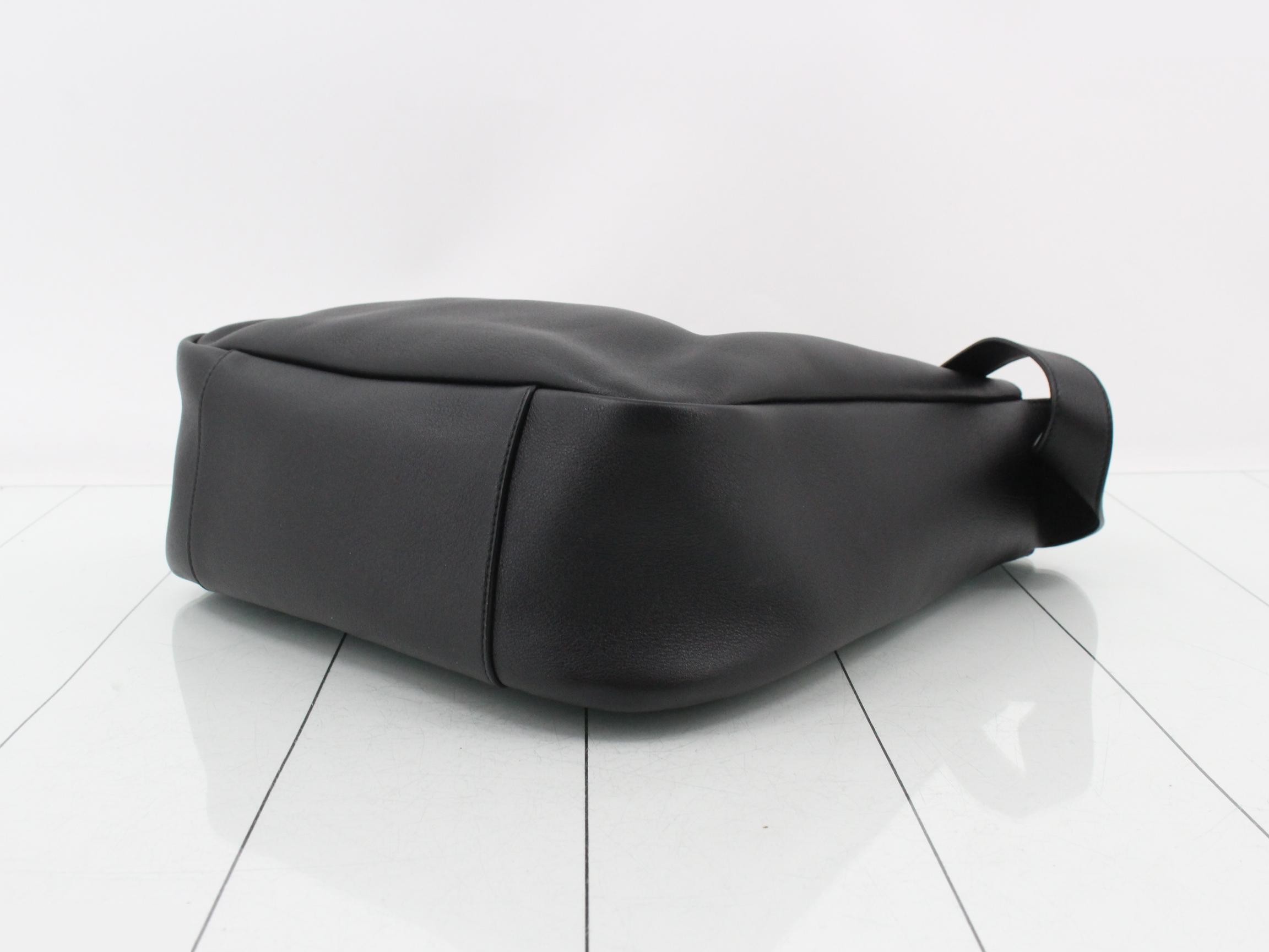 Hobo Large Leather One-Shoulder Bag — view 6