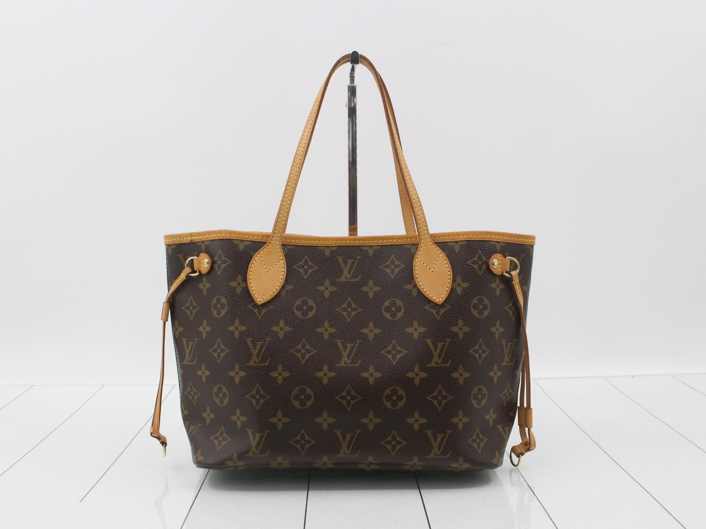 handbag — view 2
