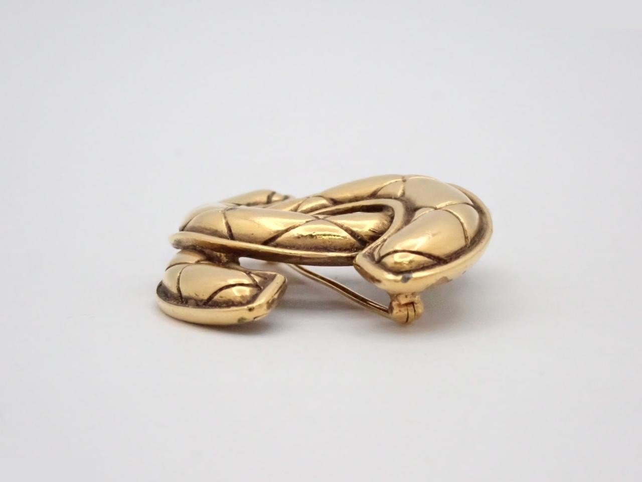 Matelassé Coco Mark Brooch — view 3