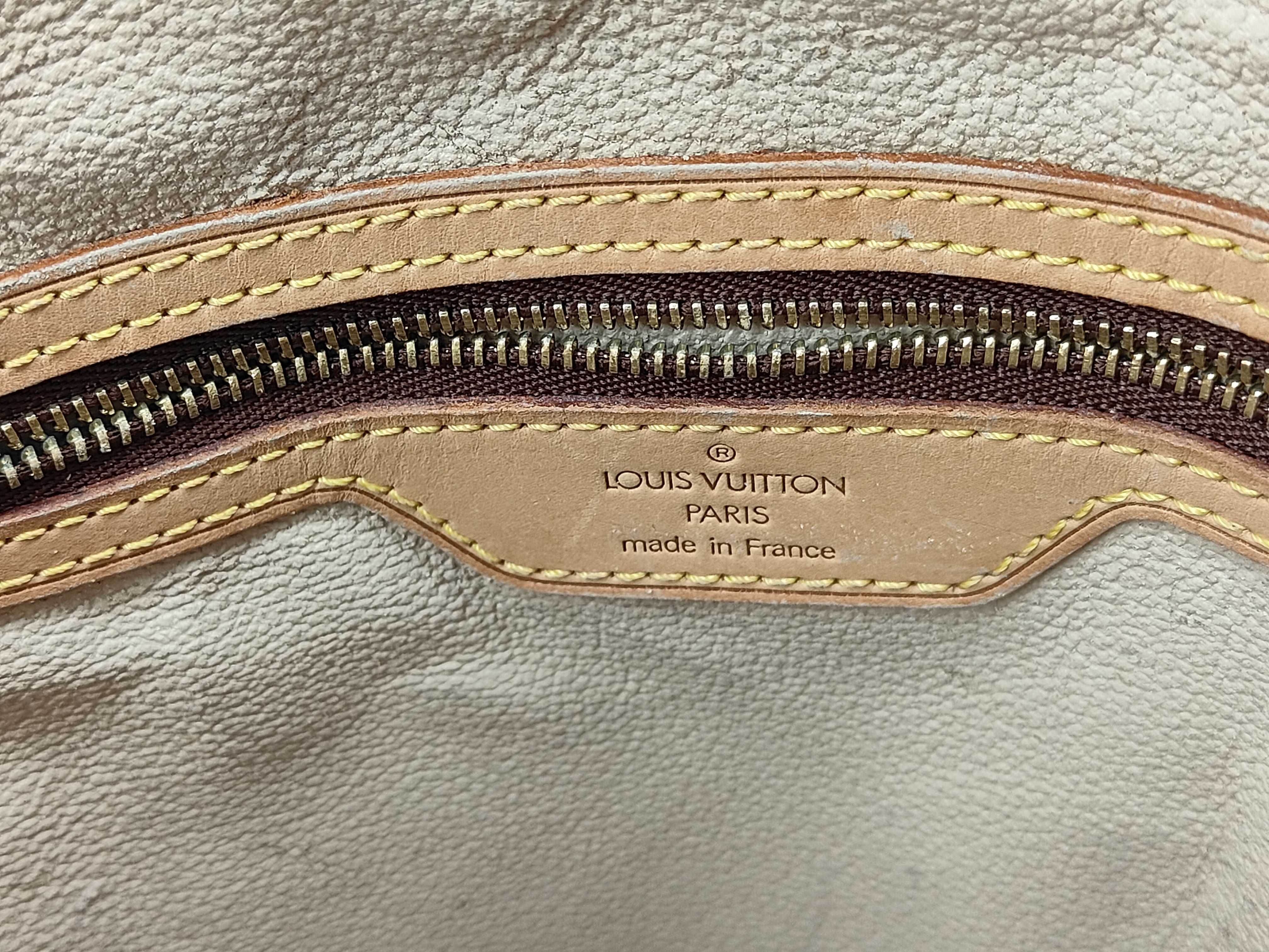 Monogram Vuitton Bucket GM M42237 Shoulder Bag — view 11