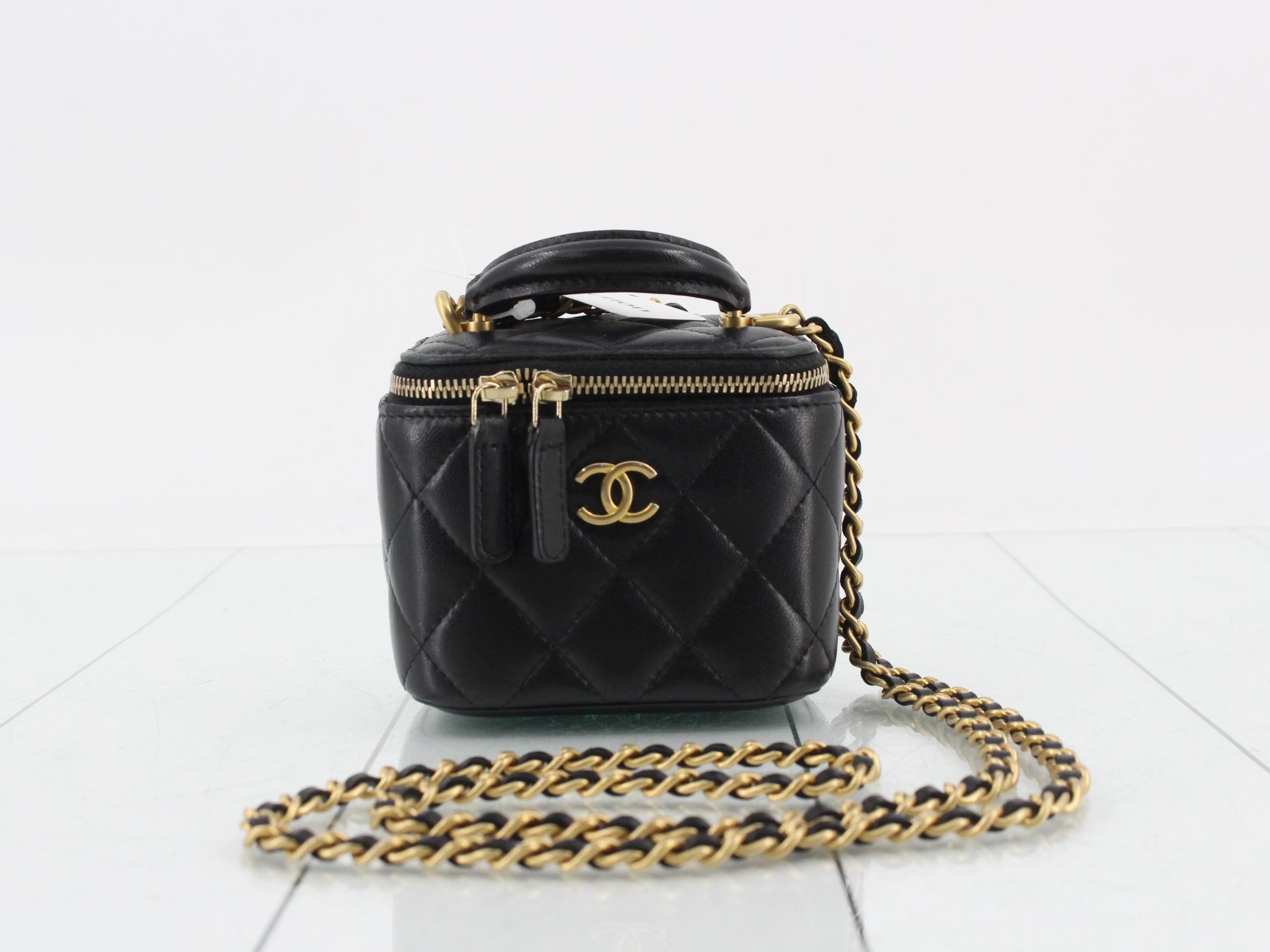 Matelassé Vanity Handbag / Chain Shoulder Bag (2-way)