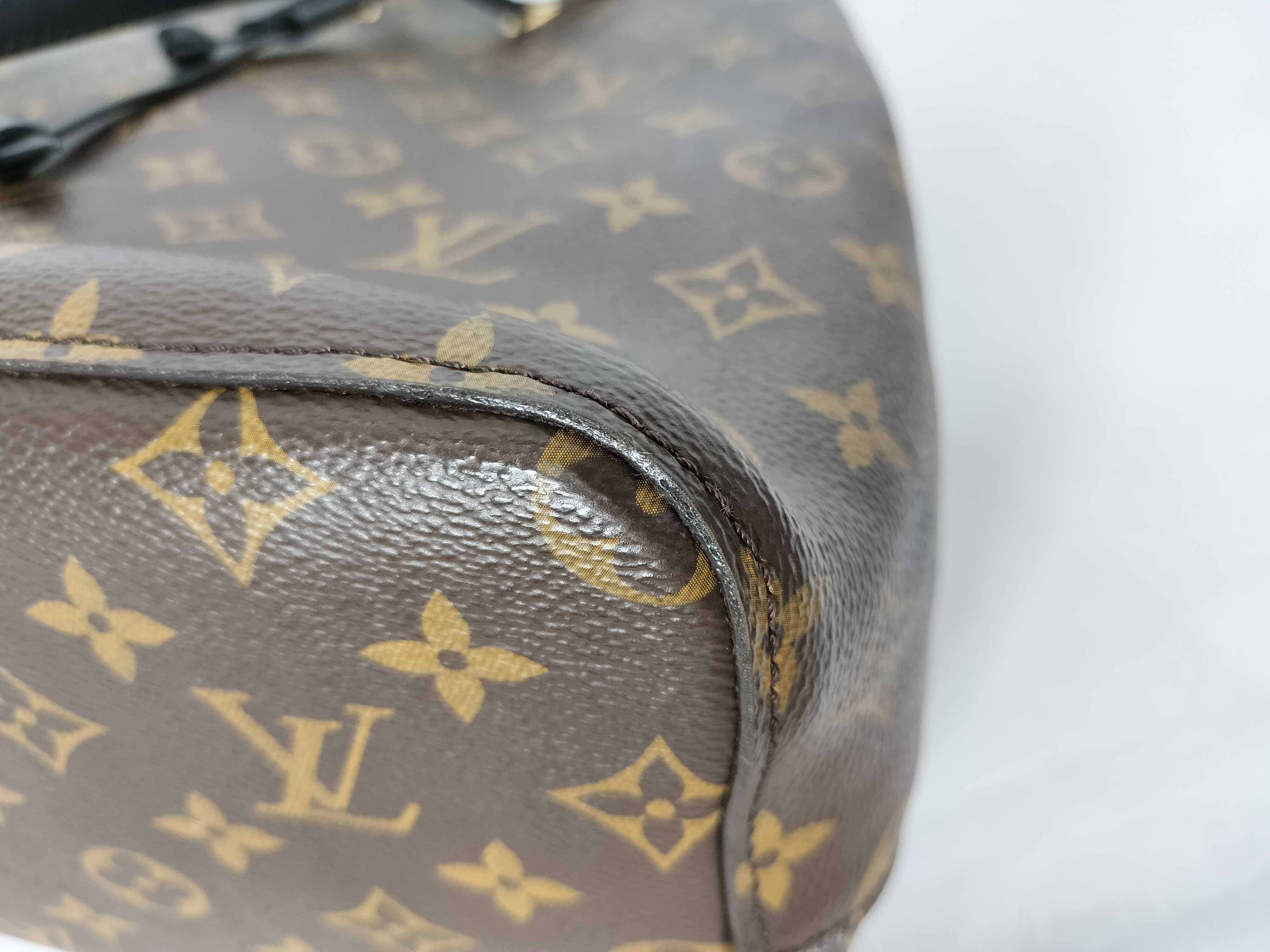 Monogram NeoNoe Gold Monogram IC Shoulder Bag — view 10