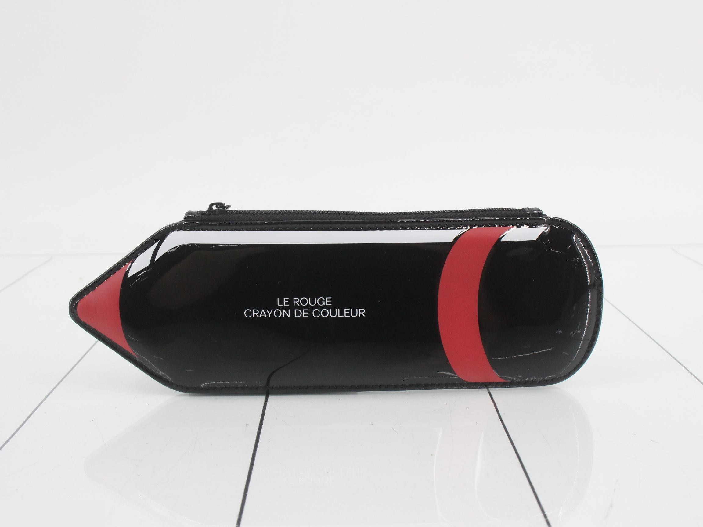 pouch — view 2